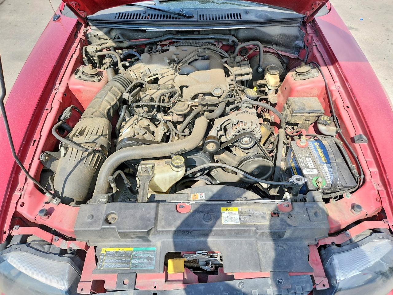 2004 Ford Mustang Red vin: 1FAFP40624F231668