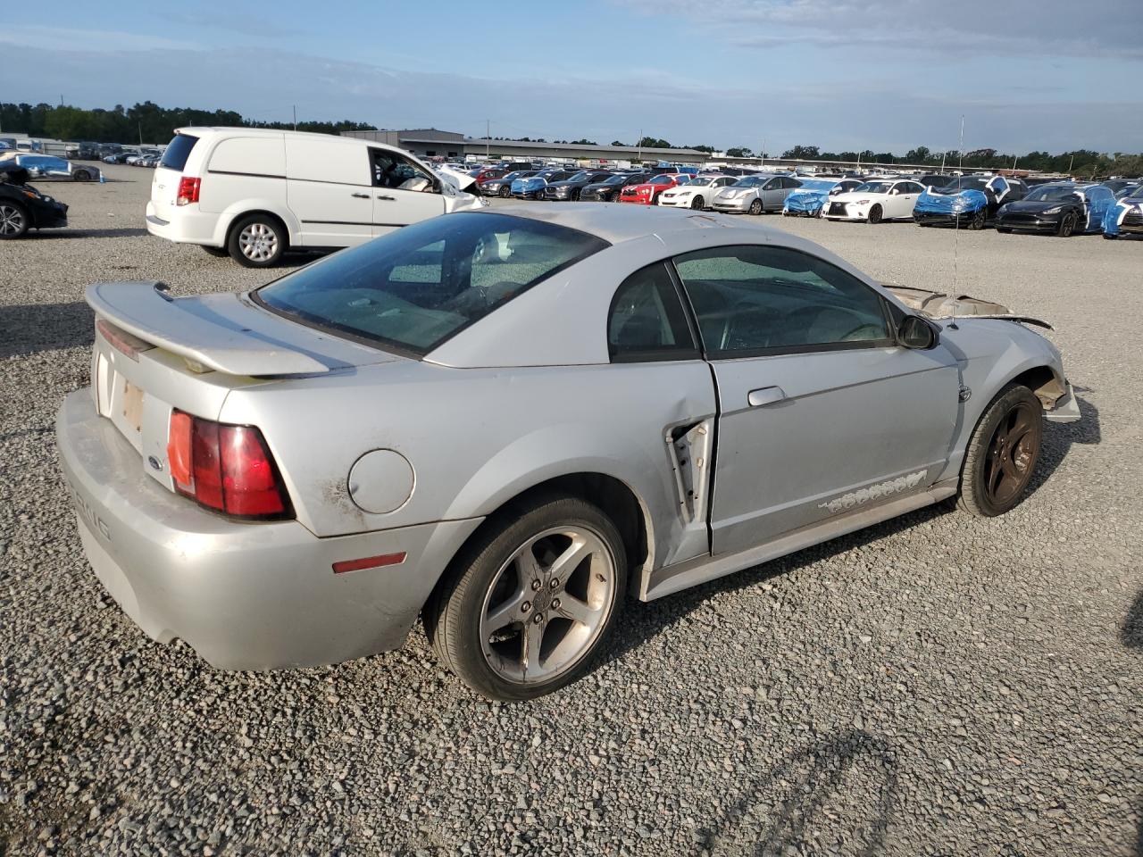 2004 Ford Mustang Silver vin: 1FAFP40634F202339