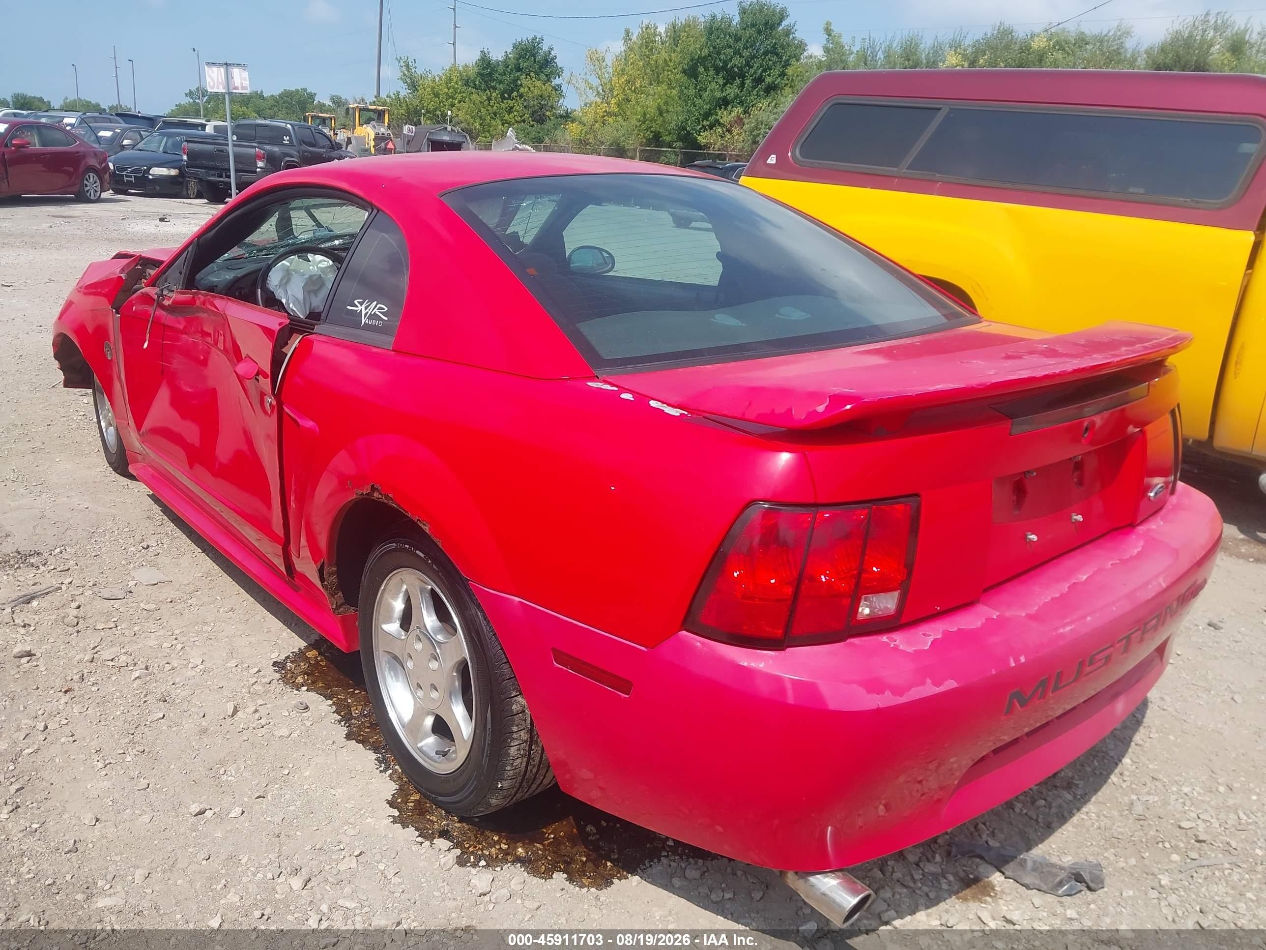 2004 Ford Mustang Red vin: 1FAFP40644F190122