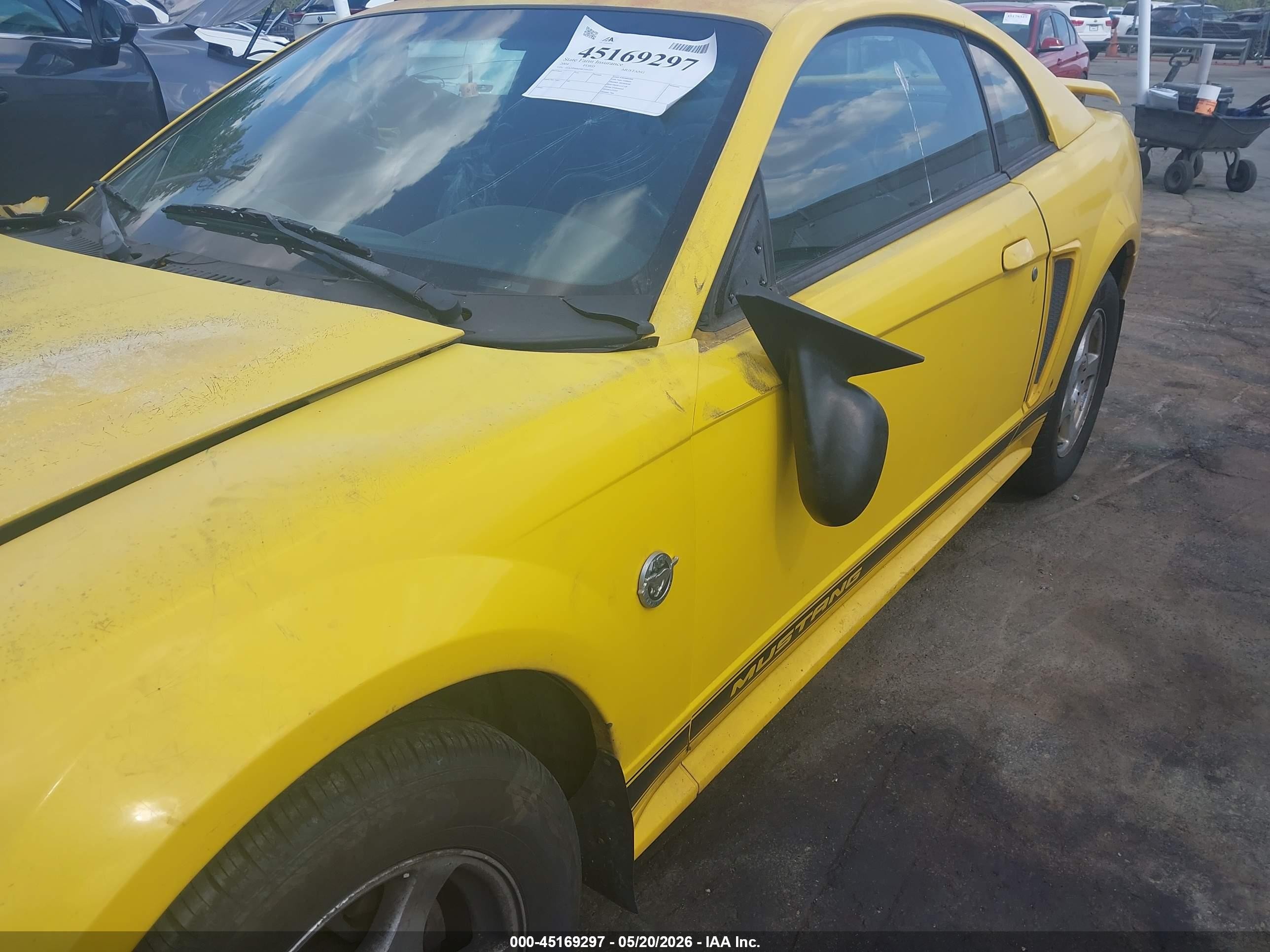 2004 Ford Mustang Yellow vin: 1FAFP40654F144721