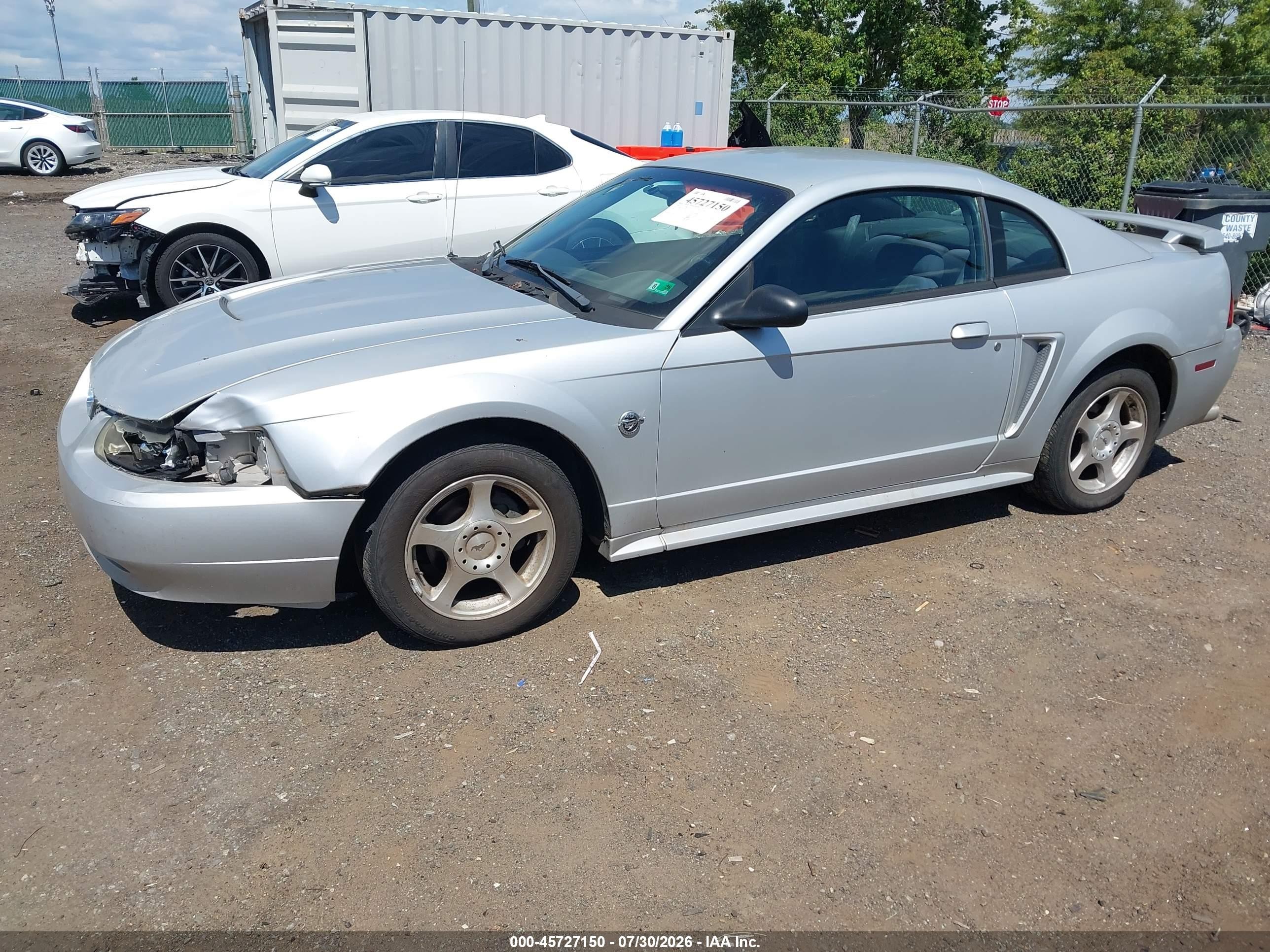 2004 Ford Mustang Gray vin: 1FAFP40654F162040
