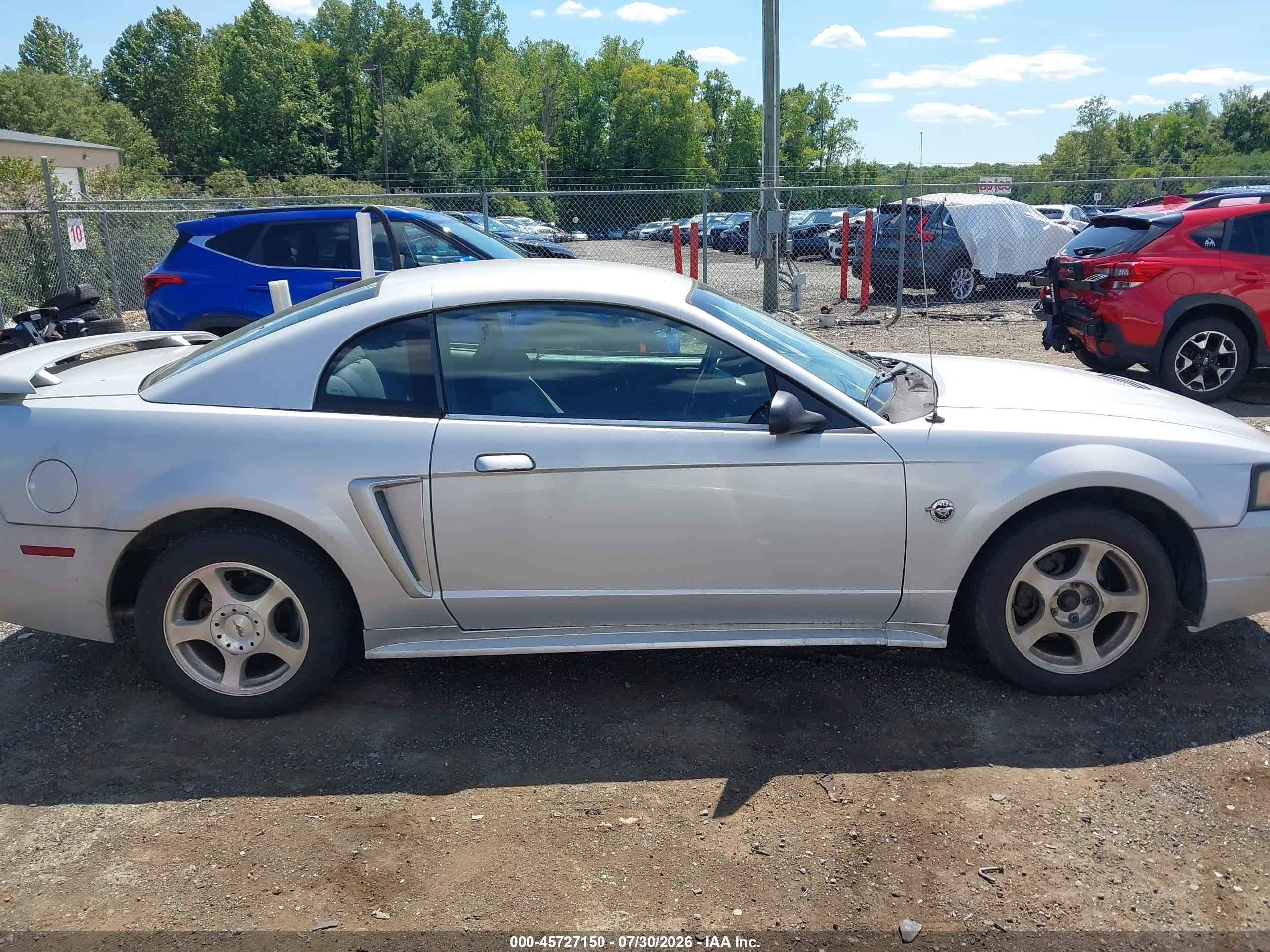 2004 Ford Mustang Gray vin: 1FAFP40654F162040