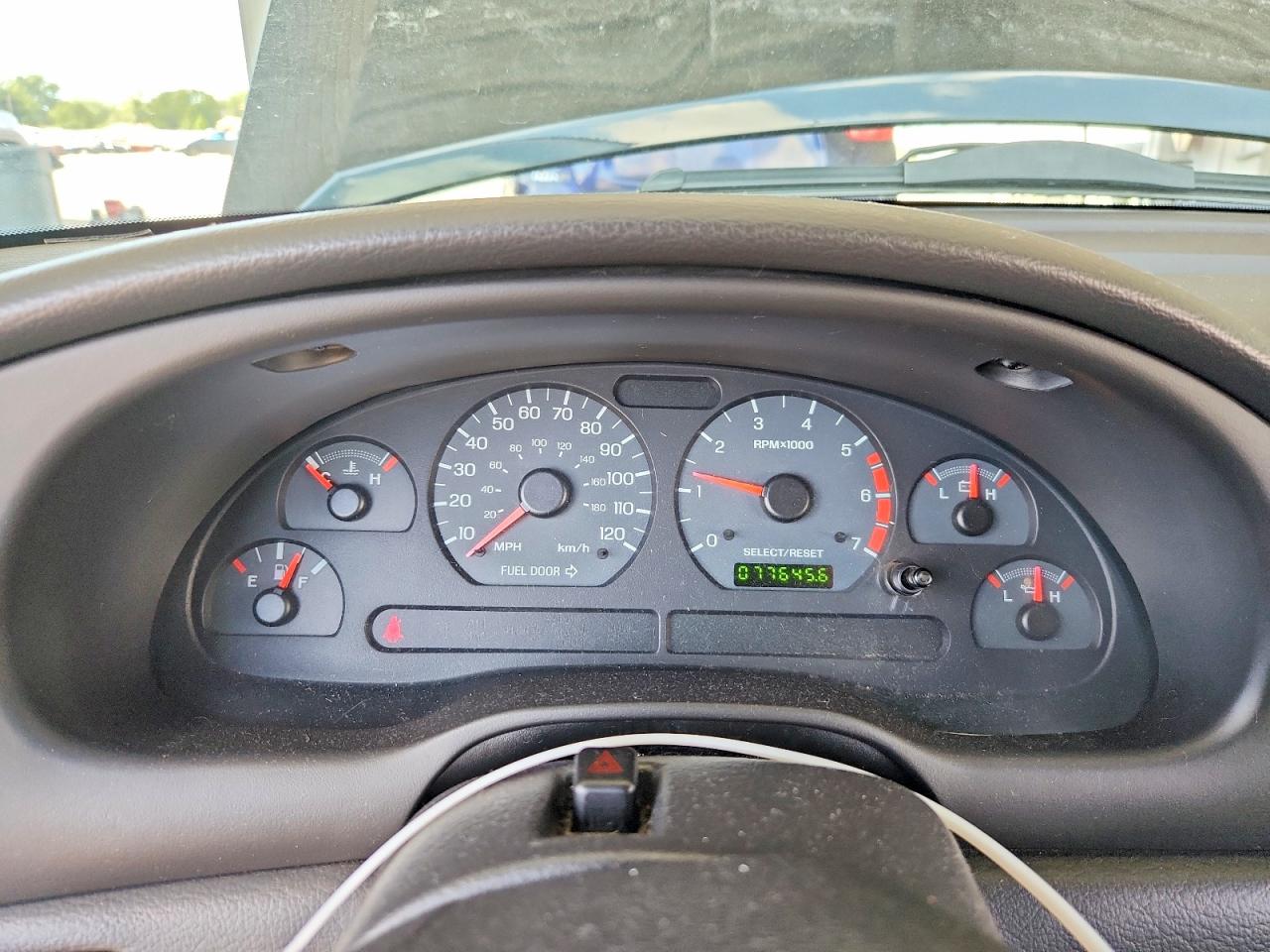 2004 Ford Mustang Black vin: 1FAFP40654F197970