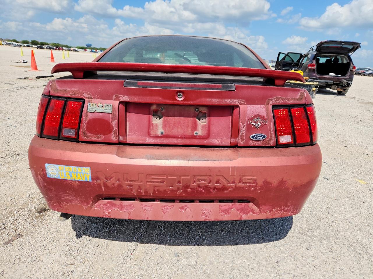 2004 Ford Mustang Red vin: 1FAFP40664F204165