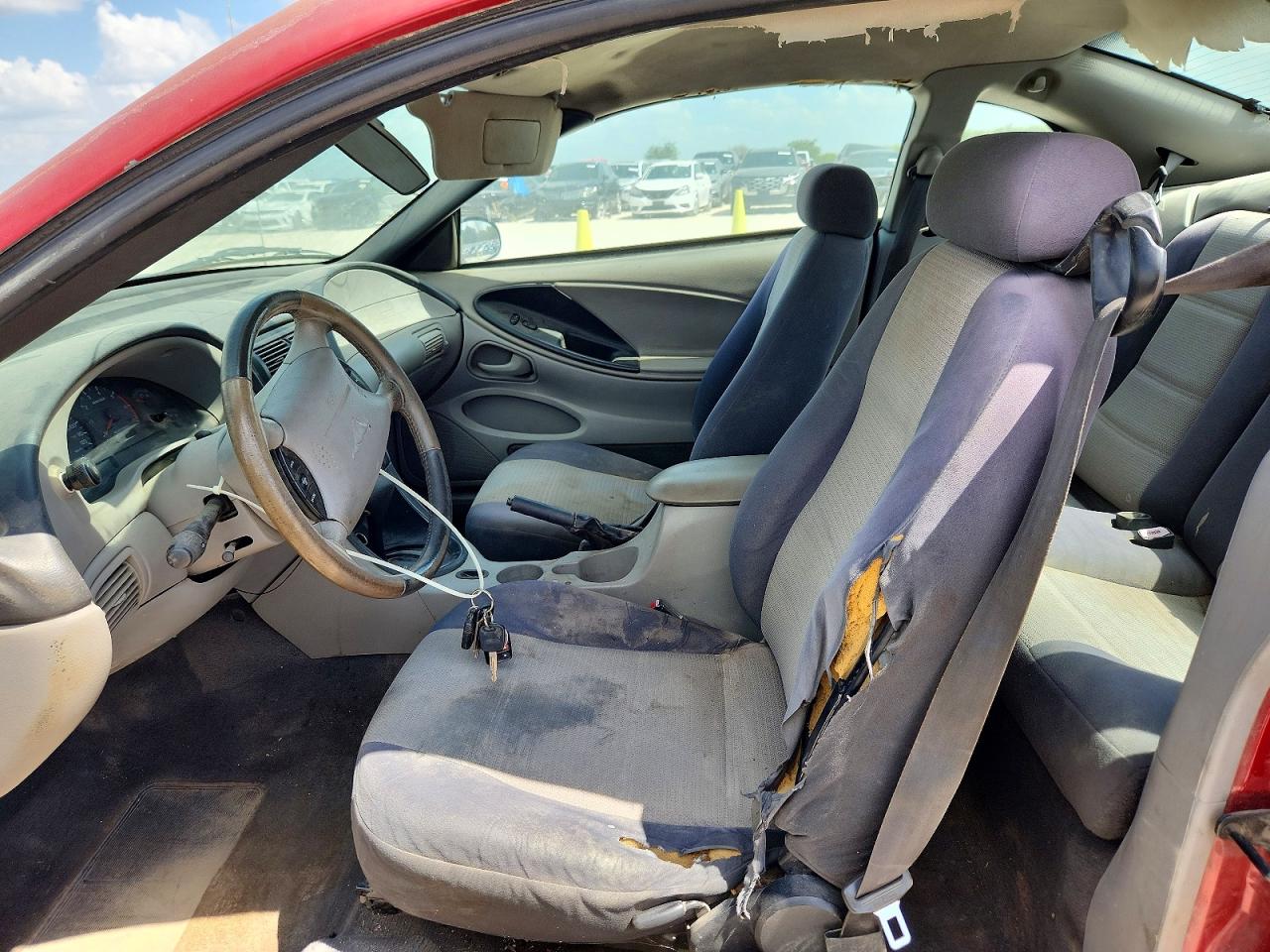 2004 Ford Mustang Red vin: 1FAFP40664F204165