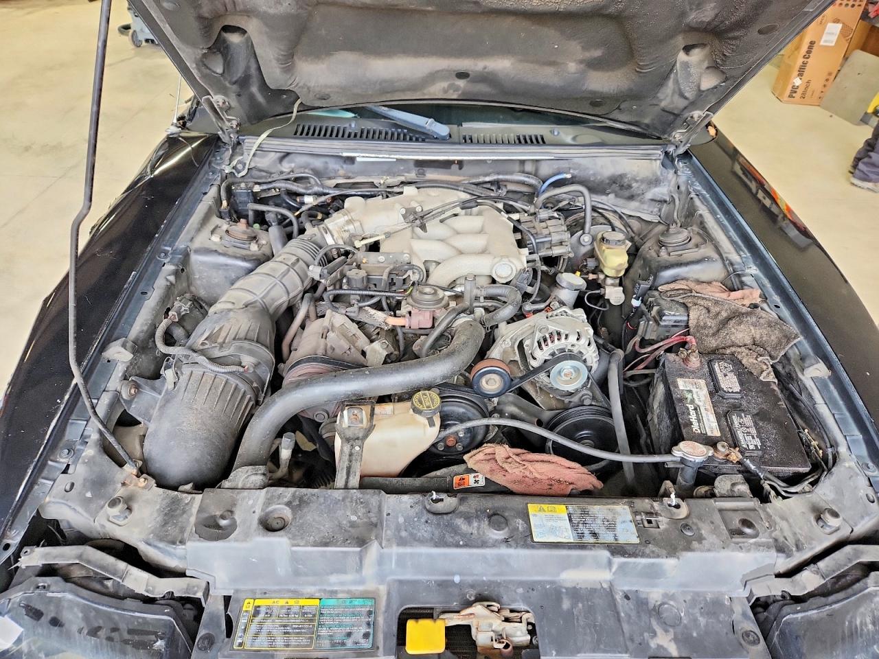 2004 Ford Mustang Черный vin: 1FAFP40664F214243