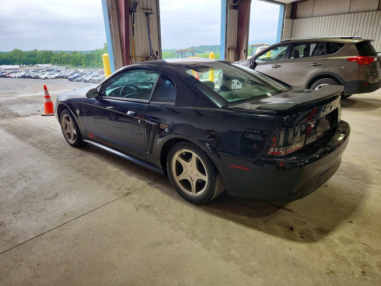 2004 Ford Mustang Черный vin: 1FAFP40664F214243