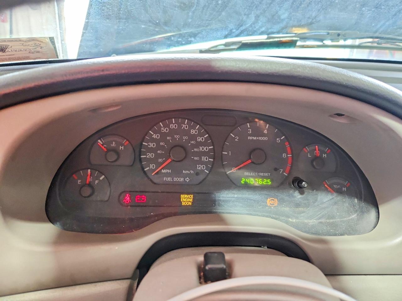 2004 Ford Mustang Черный vin: 1FAFP40664F214243
