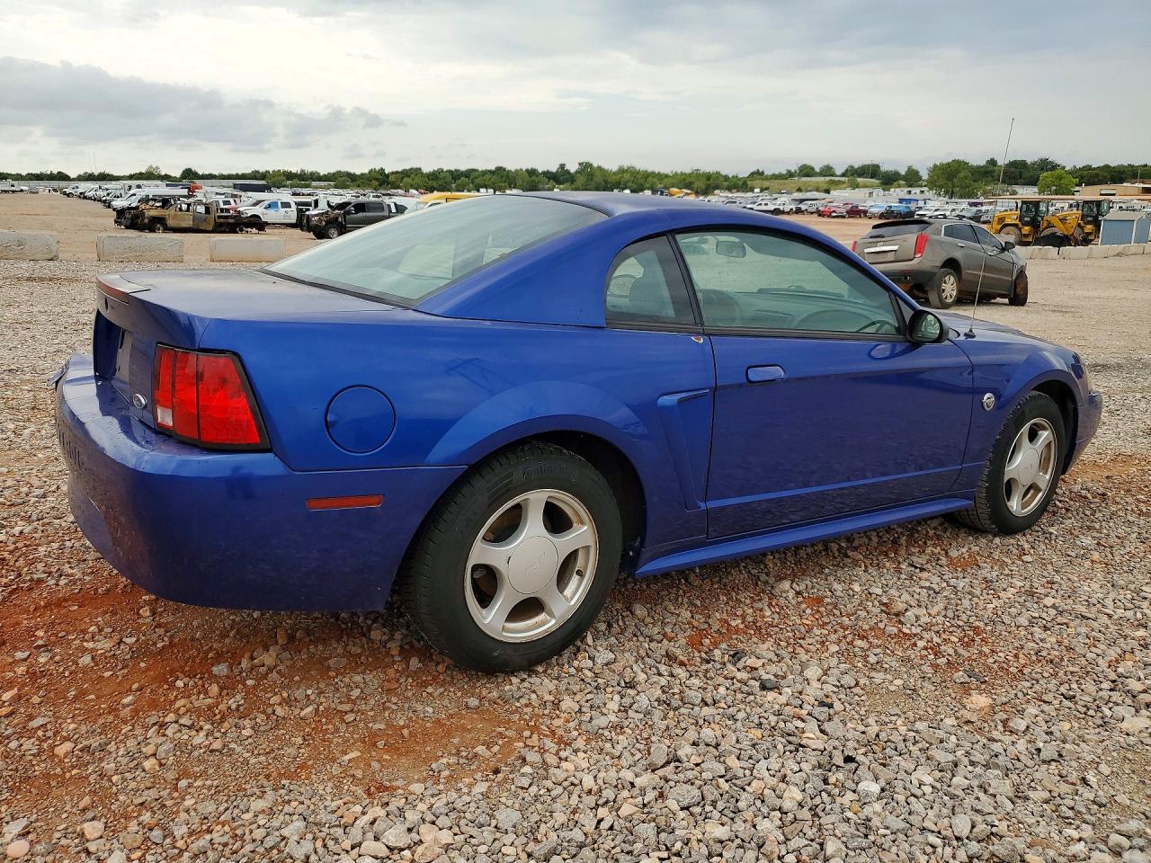 2004 Ford Mustang Blue vin: 1FAFP40674F148611