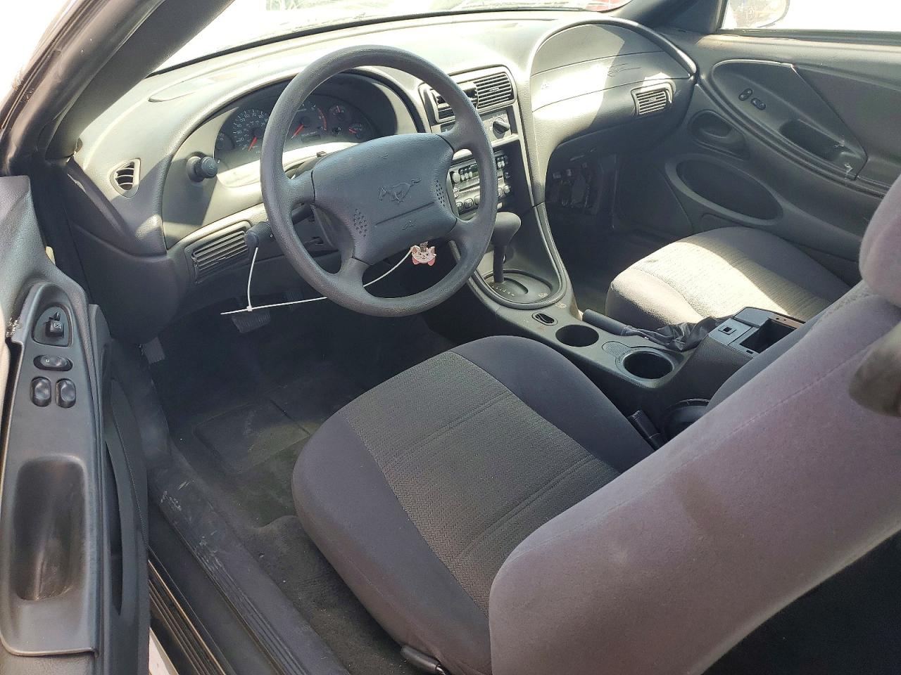 2004 Ford Mustang Gray vin: 1FAFP40684F140663