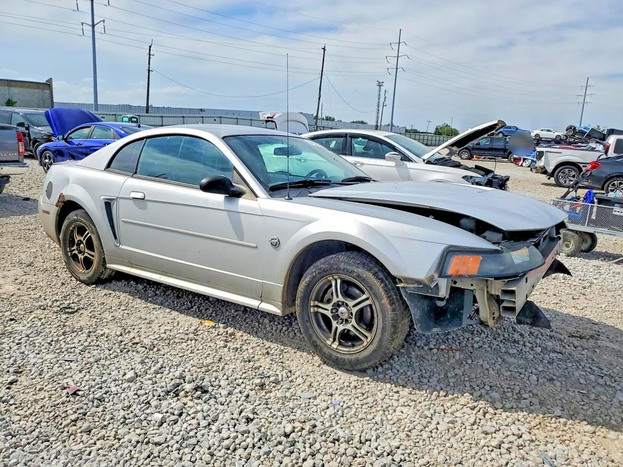 2004 Ford Mustang Silver vin: 1FAFP40684F214471
