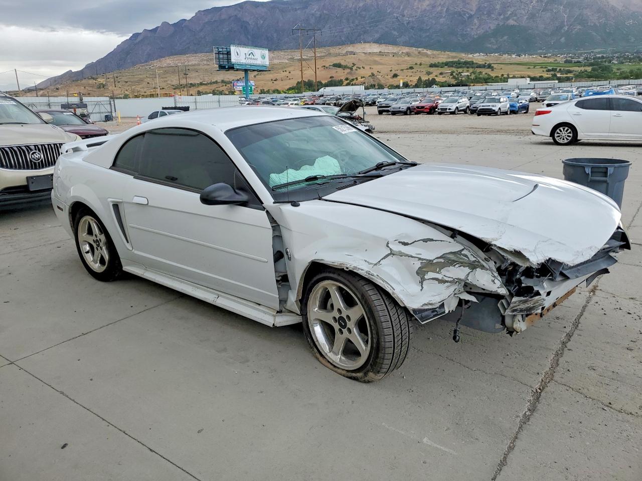 2004 Ford Mustang White vin: 1FAFP40694F154250