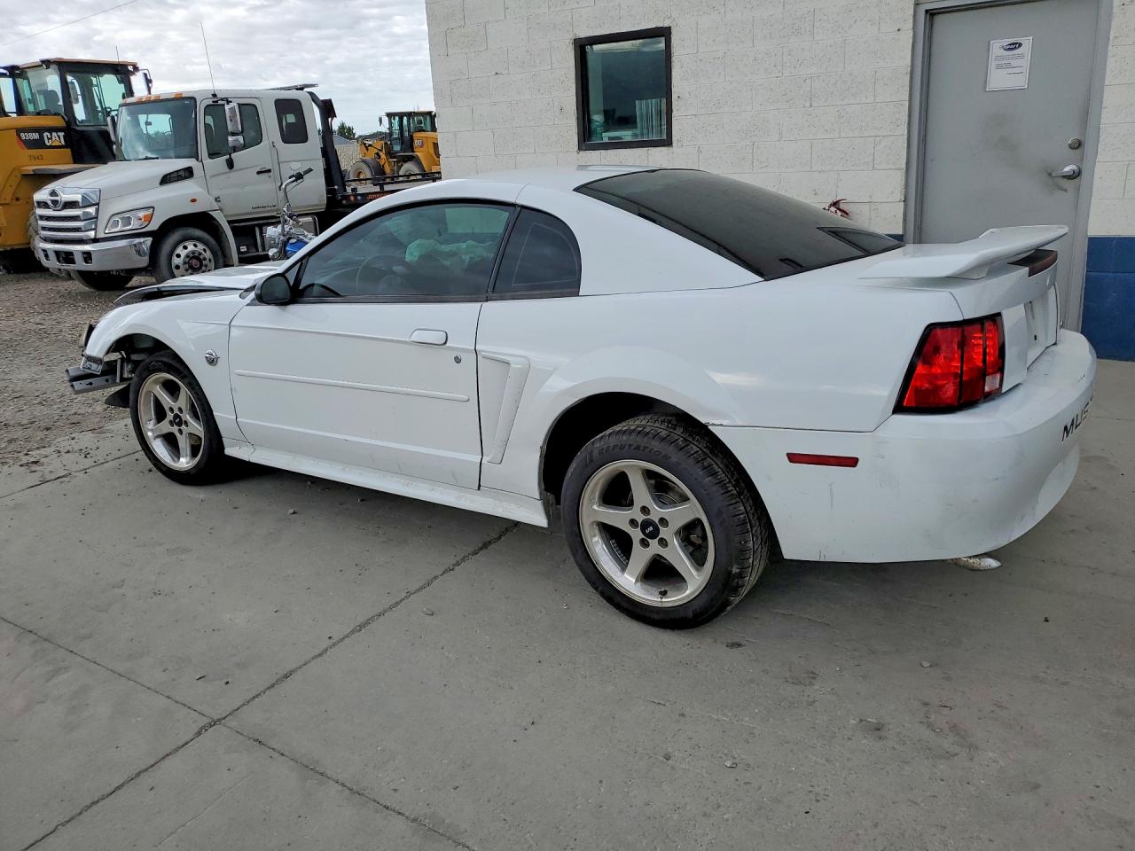 2004 Ford Mustang White vin: 1FAFP40694F154250