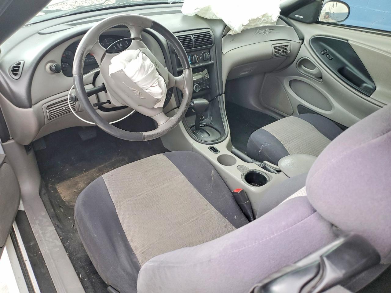 2004 Ford Mustang White vin: 1FAFP40694F154250
