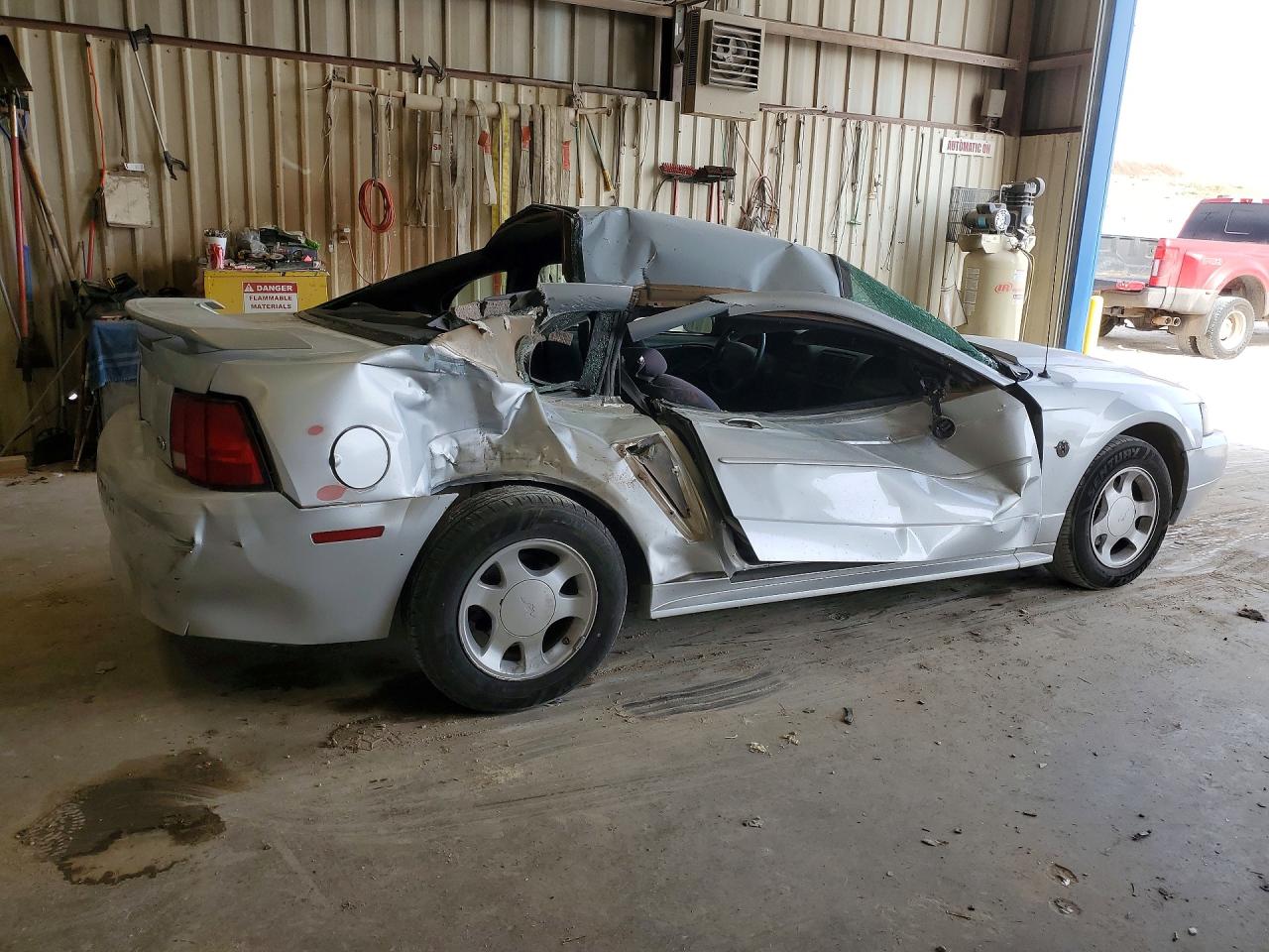 2004 Ford Mustang Silver vin: 1FAFP40694F179116