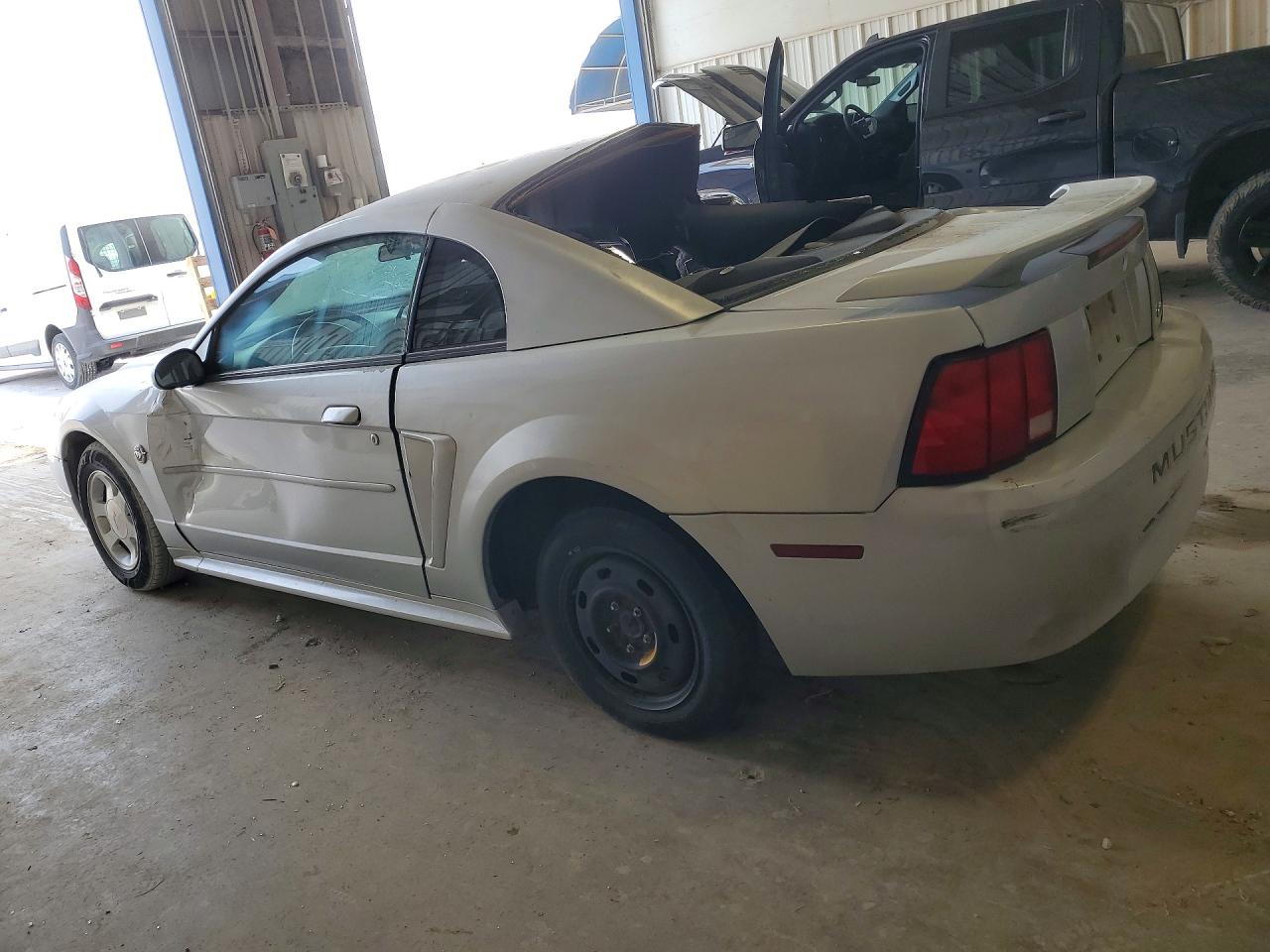 2004 Ford Mustang Silver vin: 1FAFP40694F179116