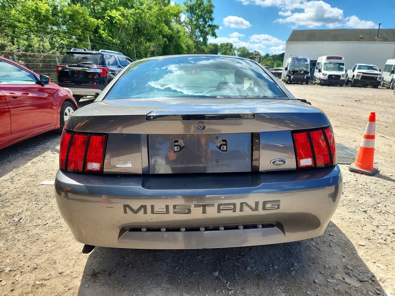 2004 Ford Mustang Charcoal vin: 1FAFP40694F194974