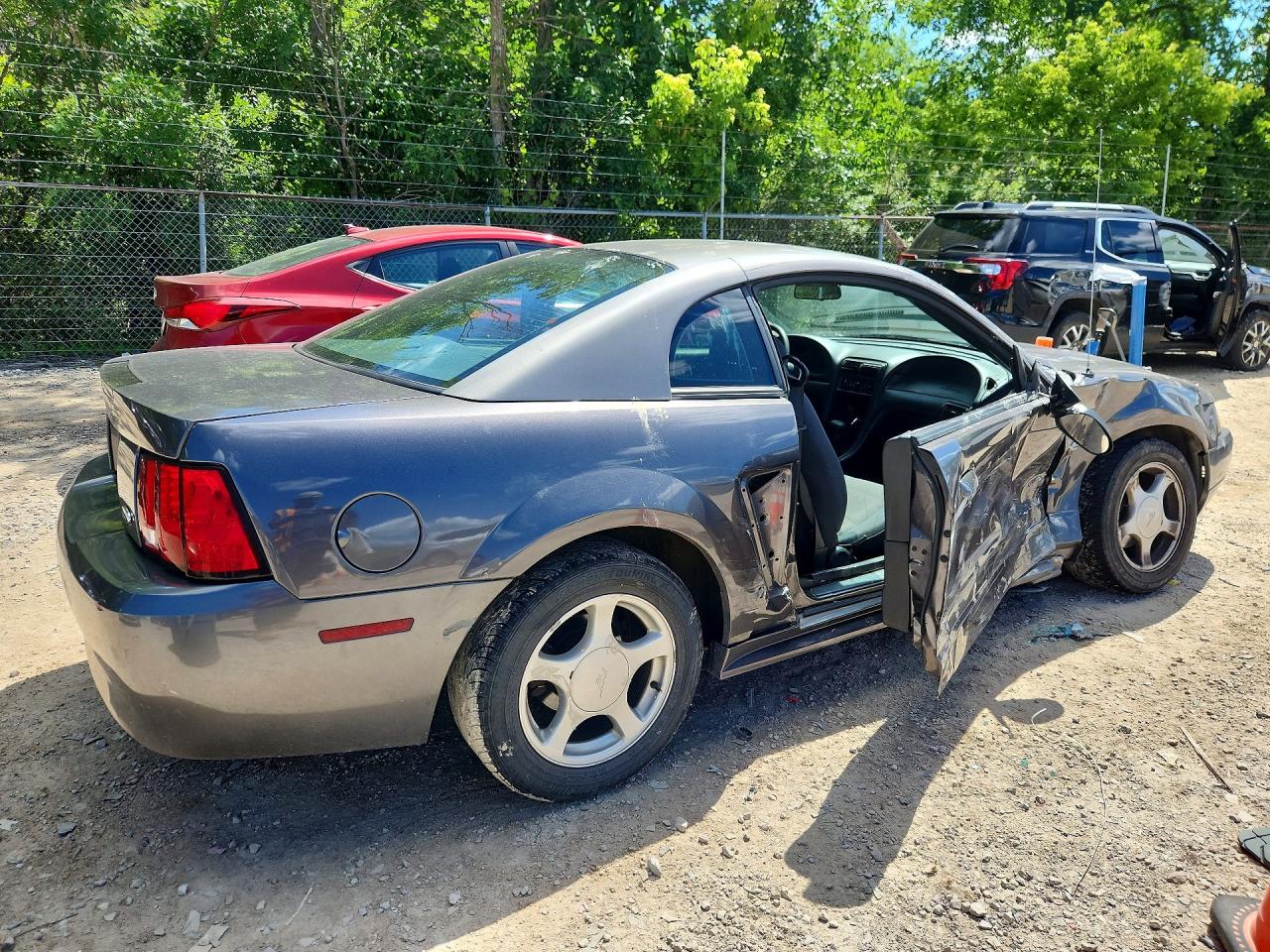 2004 Ford Mustang Charcoal vin: 1FAFP40694F194974