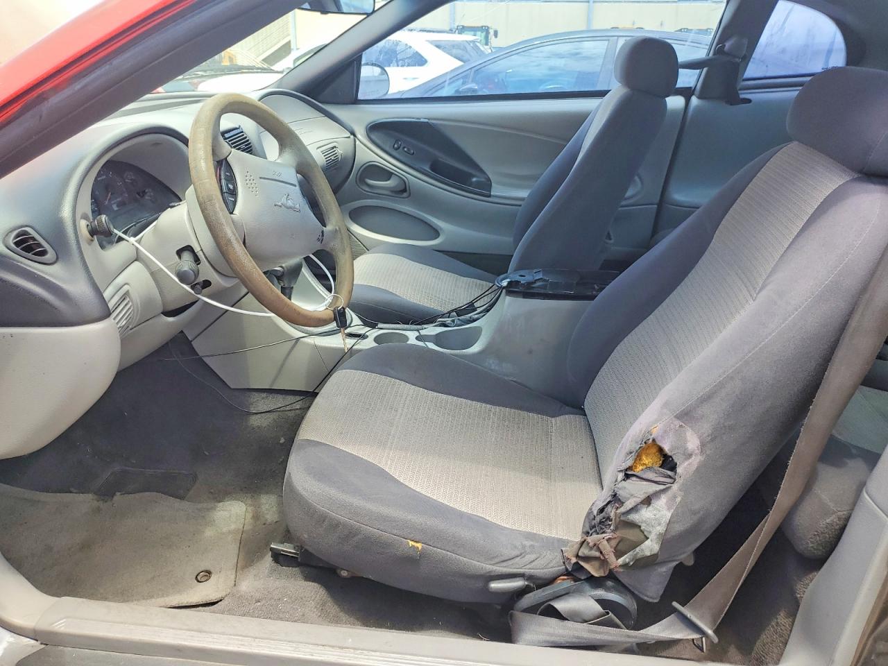 2004 Ford Mustang Красный vin: 1FAFP40694F220960