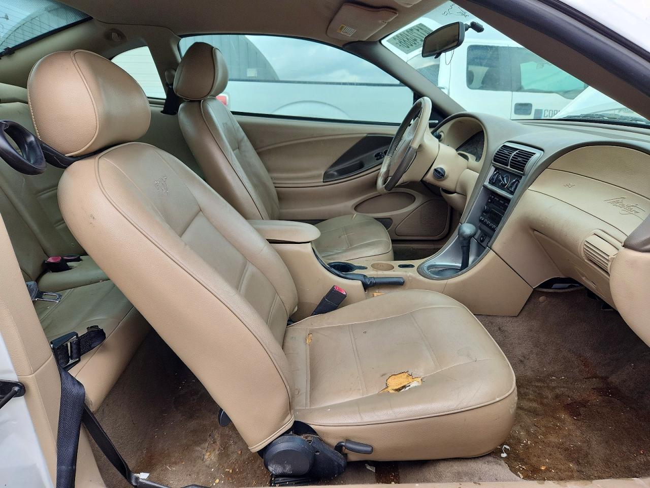 2004 Ford Mustang Белый vin: 1FAFP406X4F148182