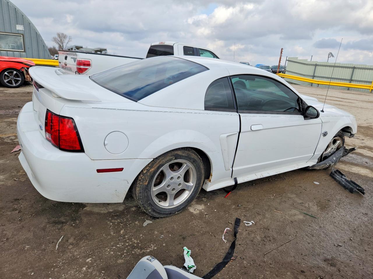 2004 Ford Mustang Белый vin: 1FAFP406X4F148182
