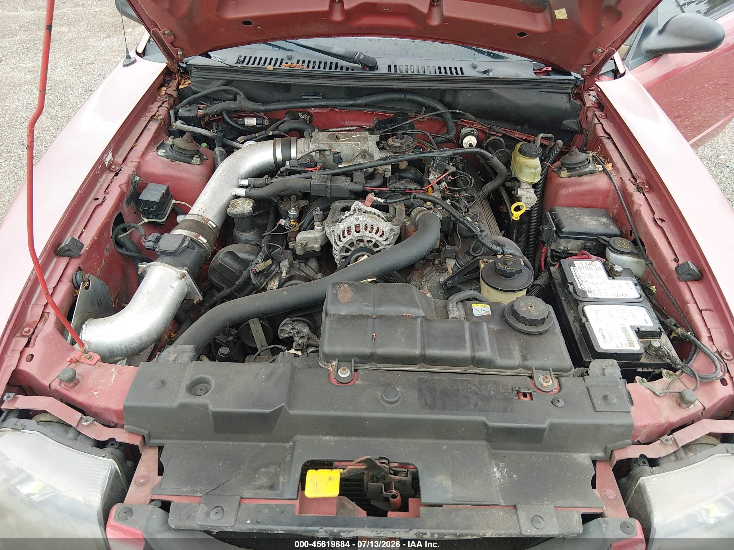 2002 Ford Mustang Gt Deluxe/gt Premium Красный vin: 1FAFP42X02F103416
