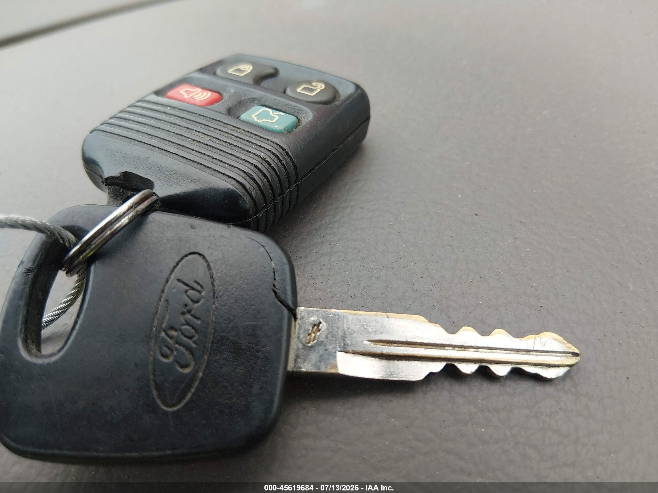 2002 Ford Mustang Gt Deluxe/gt Premium Красный vin: 1FAFP42X02F103416