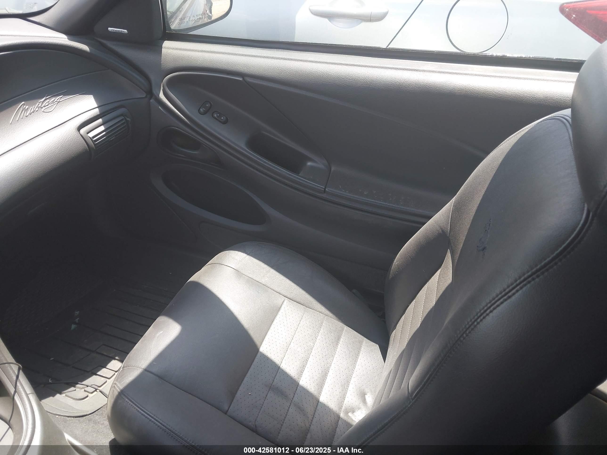 2003 Ford Mustang Gt Black vin: 1FAFP42X03F406021