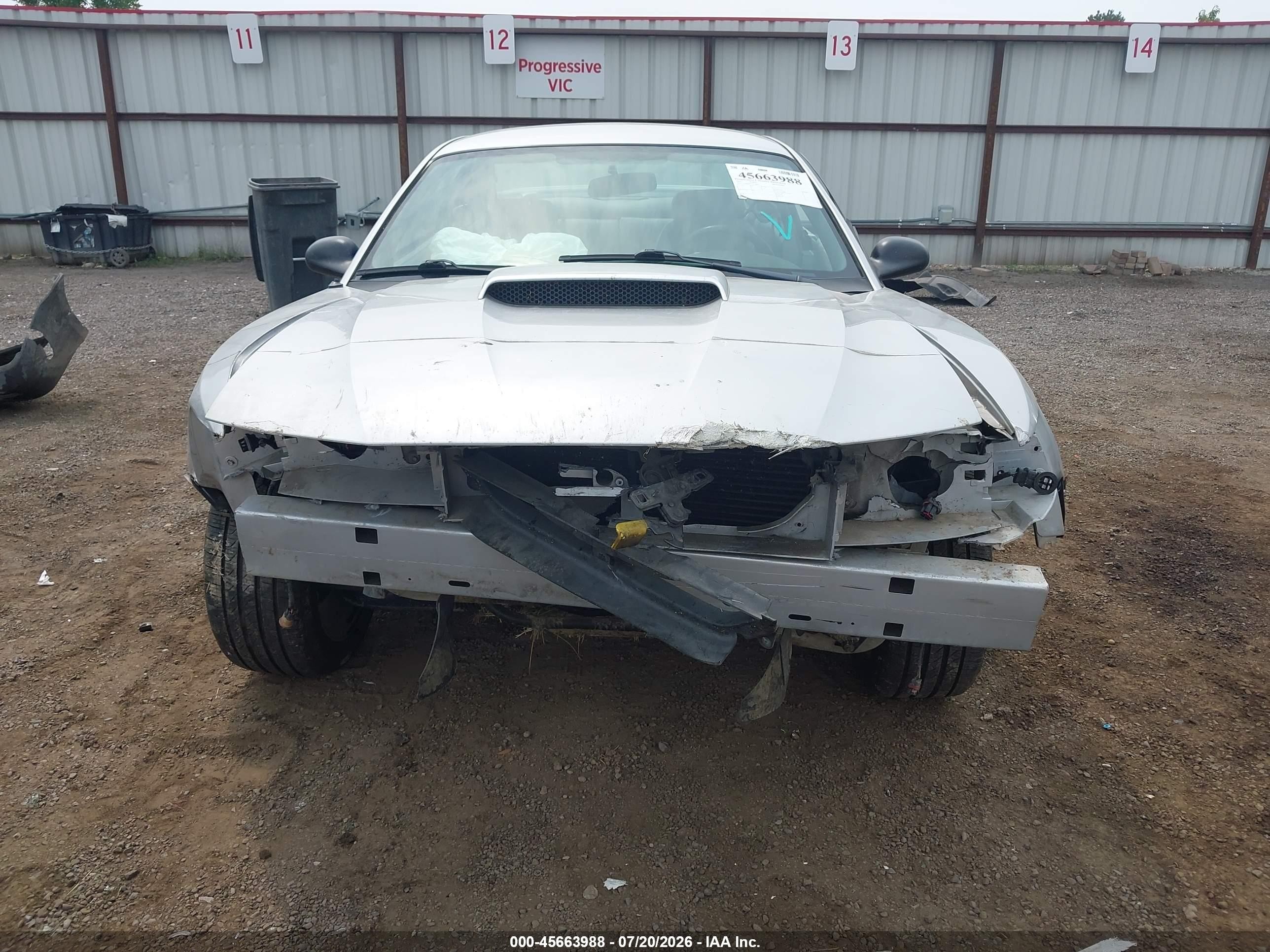 2001 Ford Mustang Gt Серебряный vin: 1FAFP42X11F159900