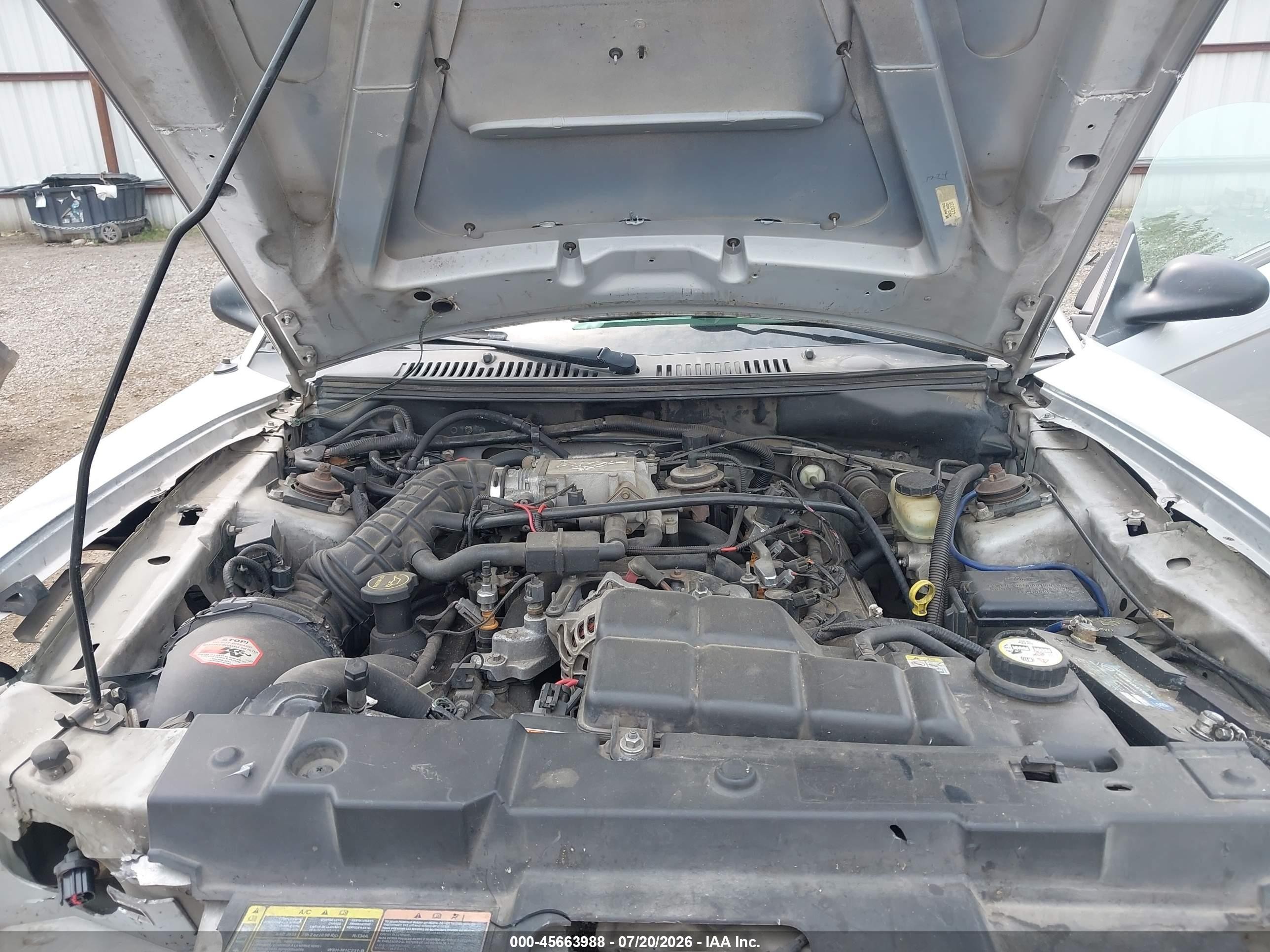 2001 Ford Mustang Gt Серебряный vin: 1FAFP42X11F159900