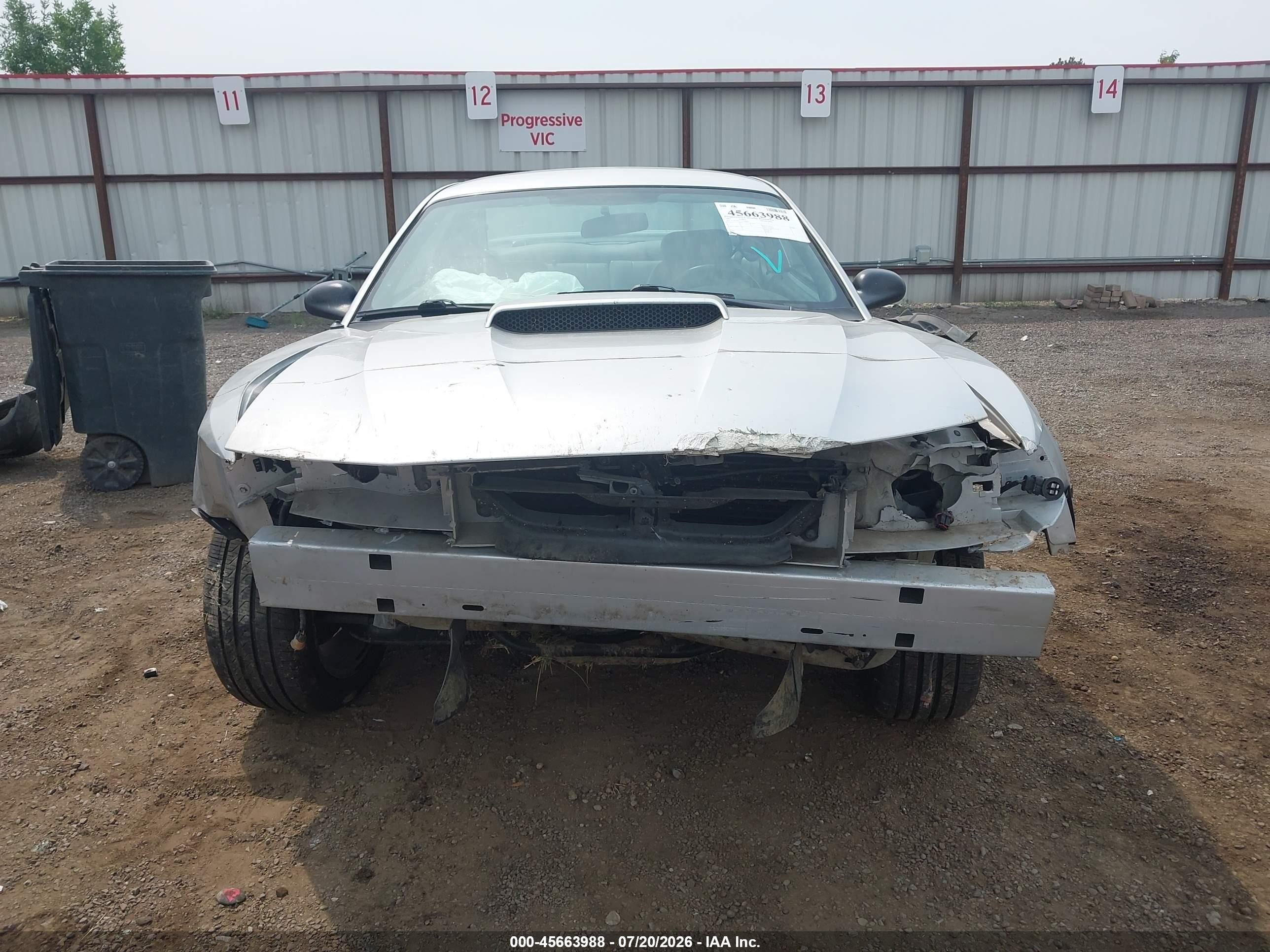 2001 Ford Mustang Gt Серебряный vin: 1FAFP42X11F159900