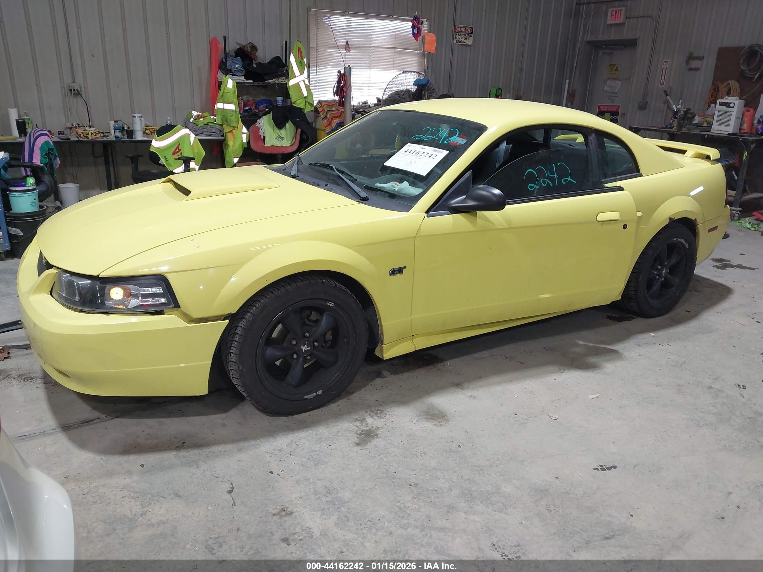 2002 Ford Mustang Gt Yellow vin: 1FAFP42X12F202987