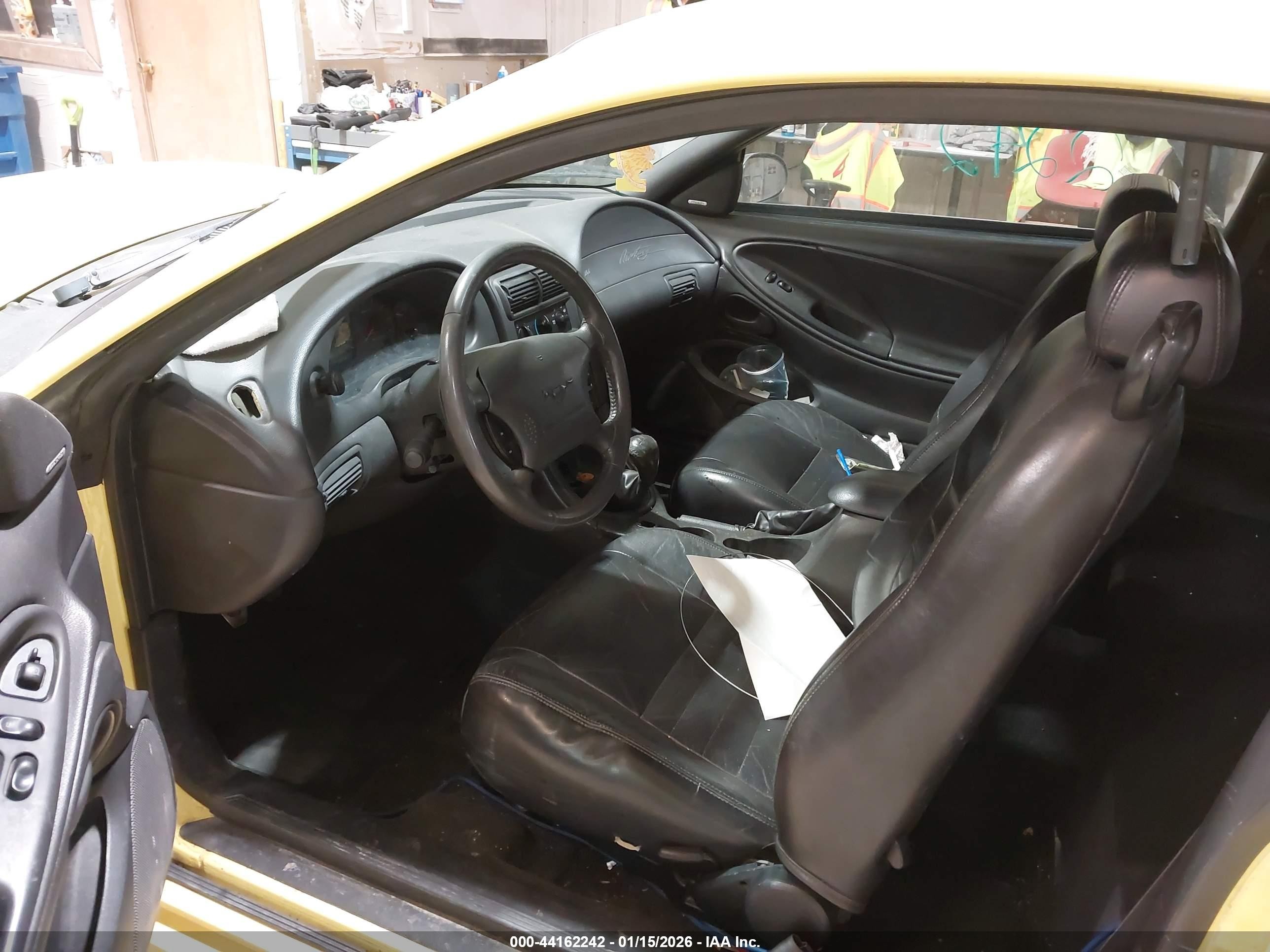 2002 Ford Mustang Gt Yellow vin: 1FAFP42X12F202987