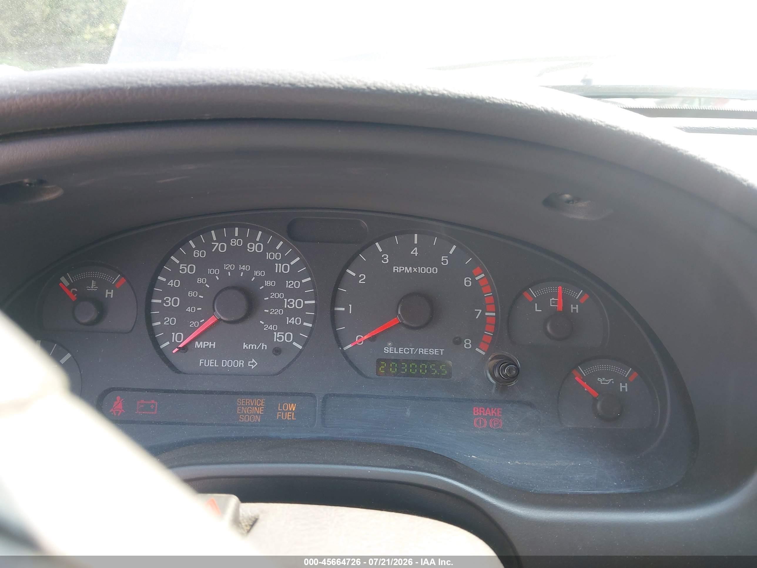 2004 Ford Mustang Gt Серый vin: 1FAFP42X14F143572