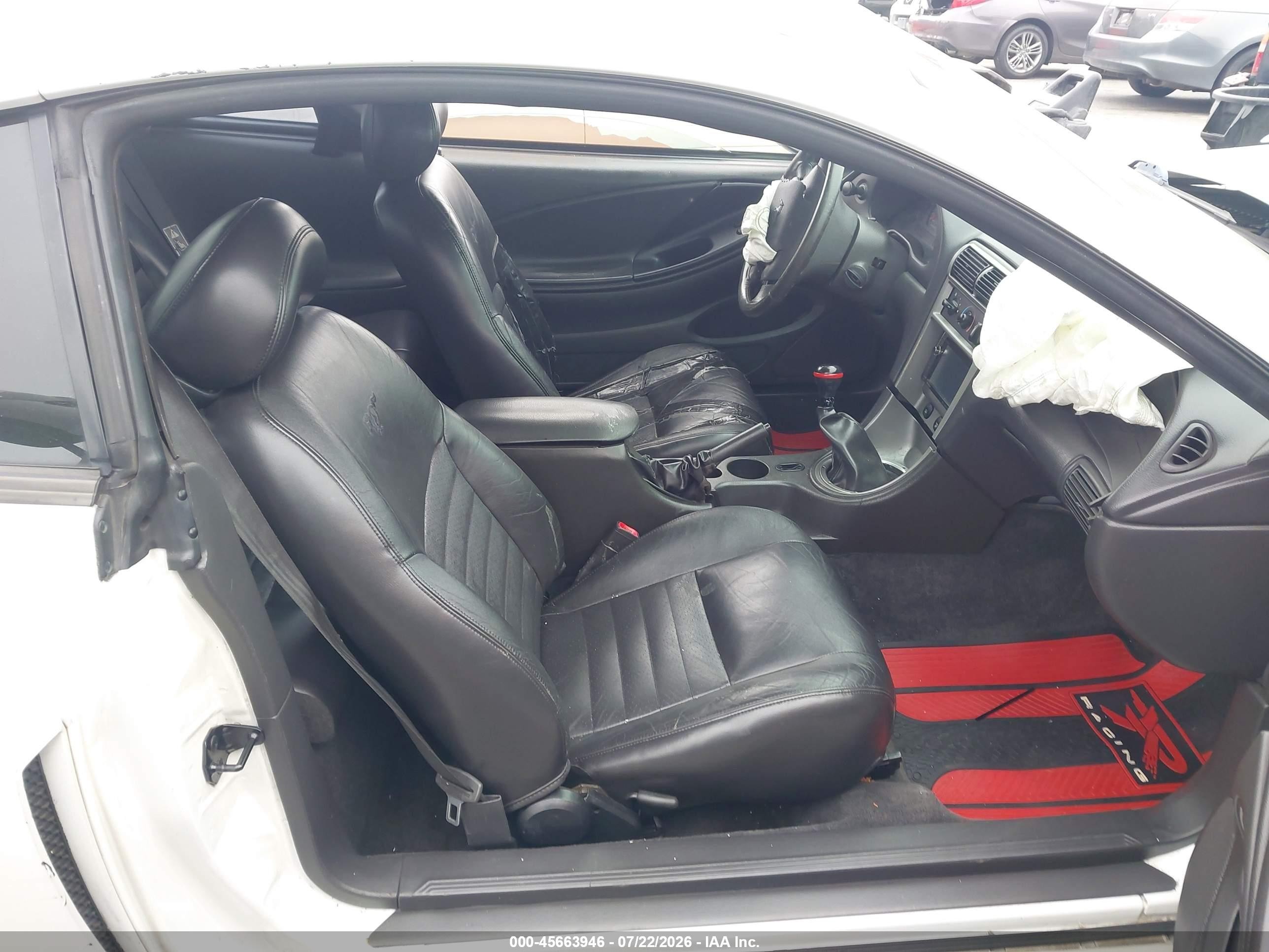 2003 Ford Mustang Gt White vin: 1FAFP42X23F347795