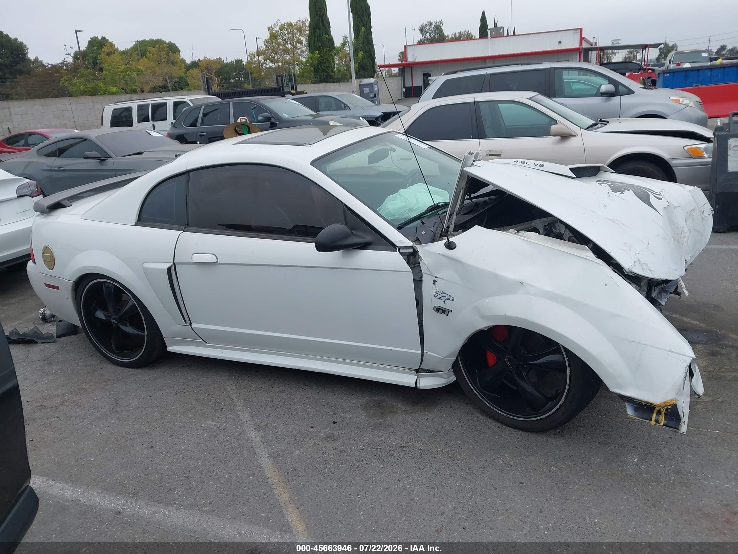 2003 Ford Mustang Gt White vin: 1FAFP42X23F347795