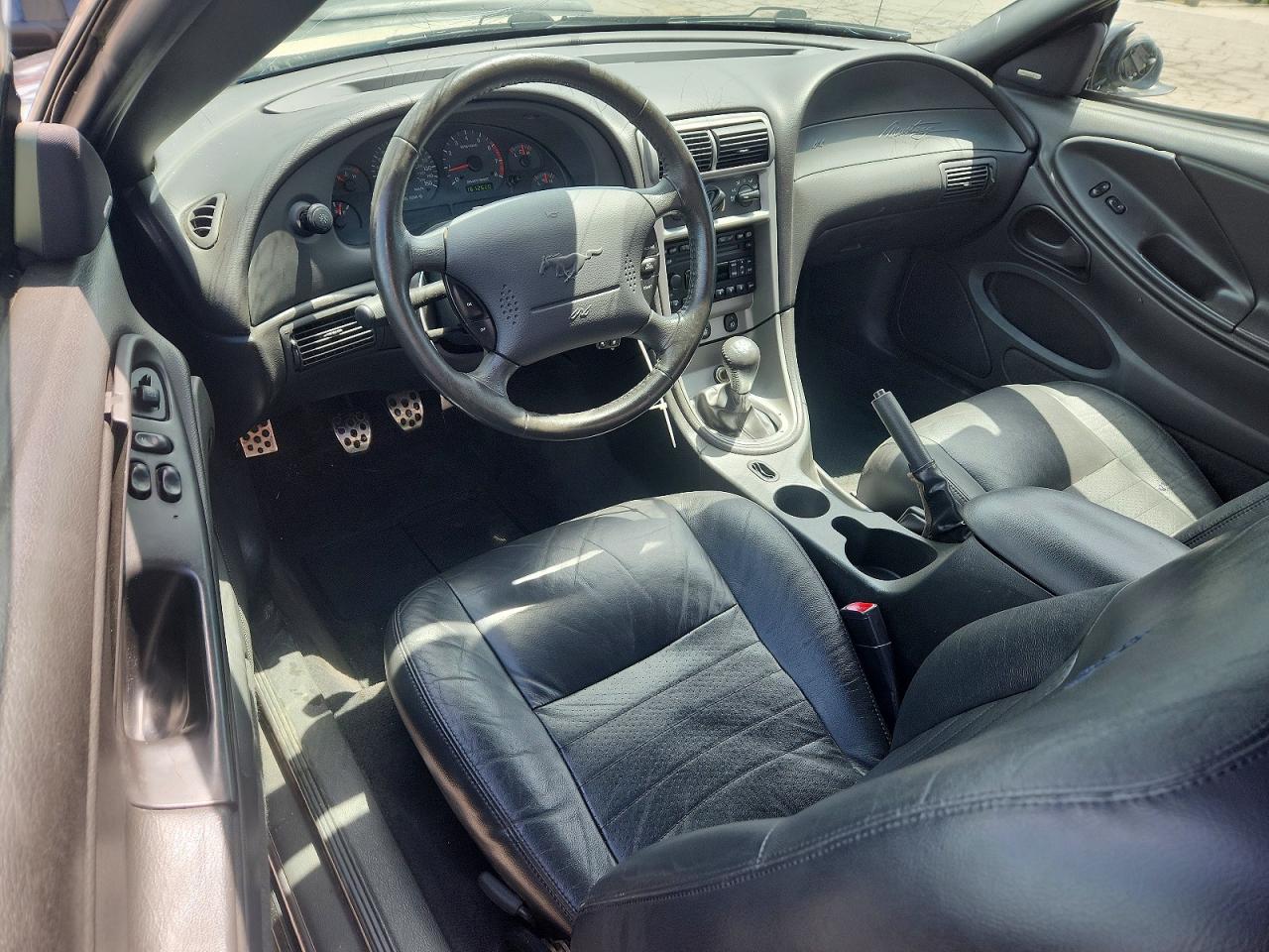 2003 Ford Mustang Gt Серый vin: 1FAFP42X23F428666