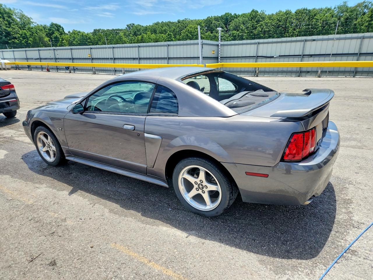 2003 Ford Mustang Gt Серый vin: 1FAFP42X23F428666