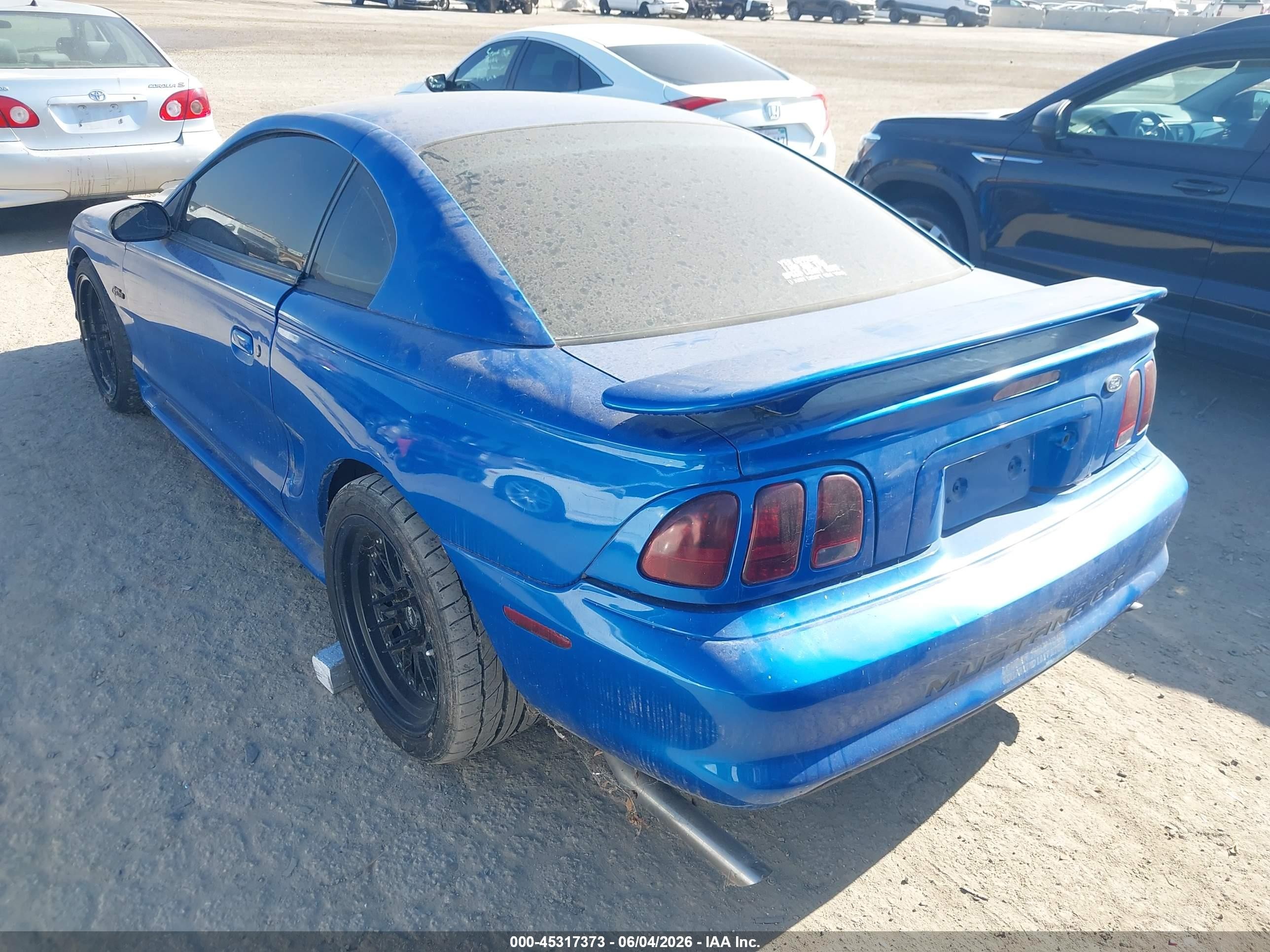 1998 Ford Mustang Gt Blue vin: 1FAFP42X2WF103682