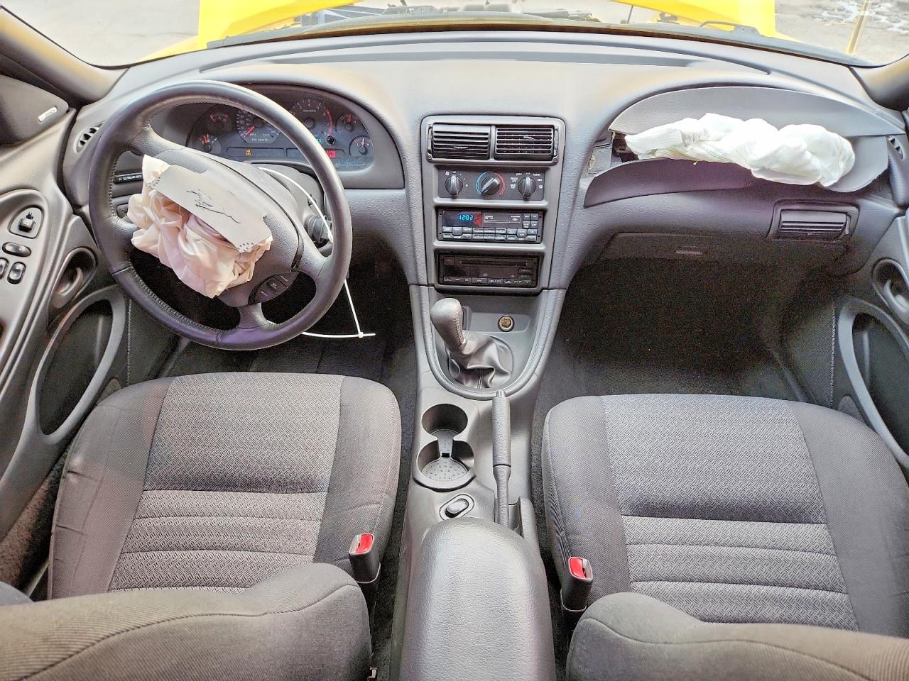 1999 Ford Mustang Gt Yellow vin: 1FAFP42X2XF136019