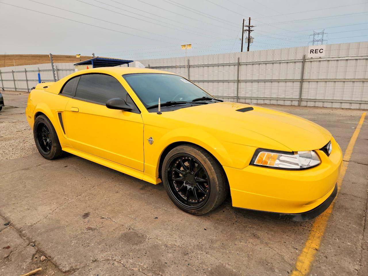 1999 Ford Mustang Gt Yellow vin: 1FAFP42X2XF136019