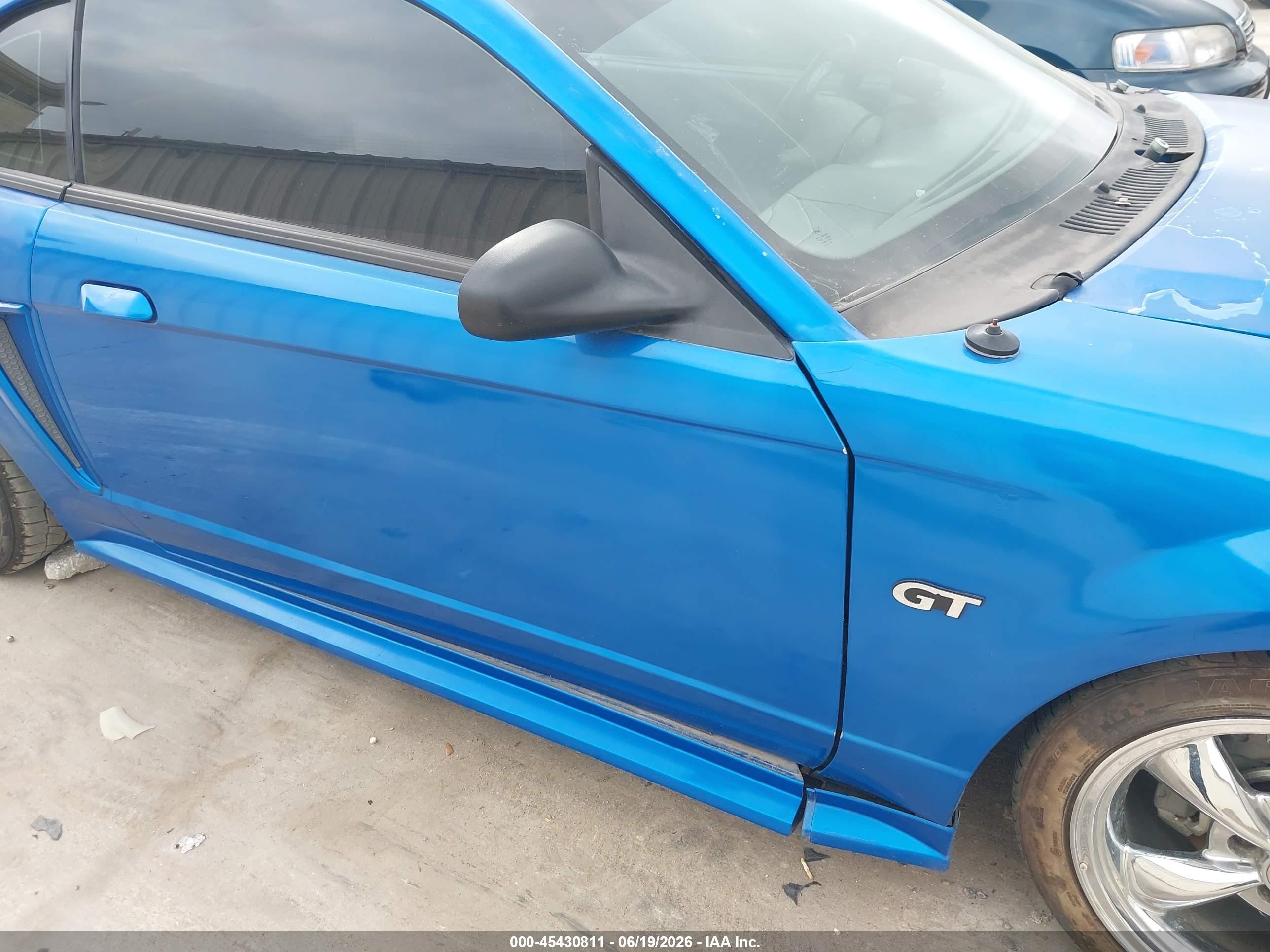 2000 Ford Mustang Gt Blue vin: 1FAFP42X3YF156975