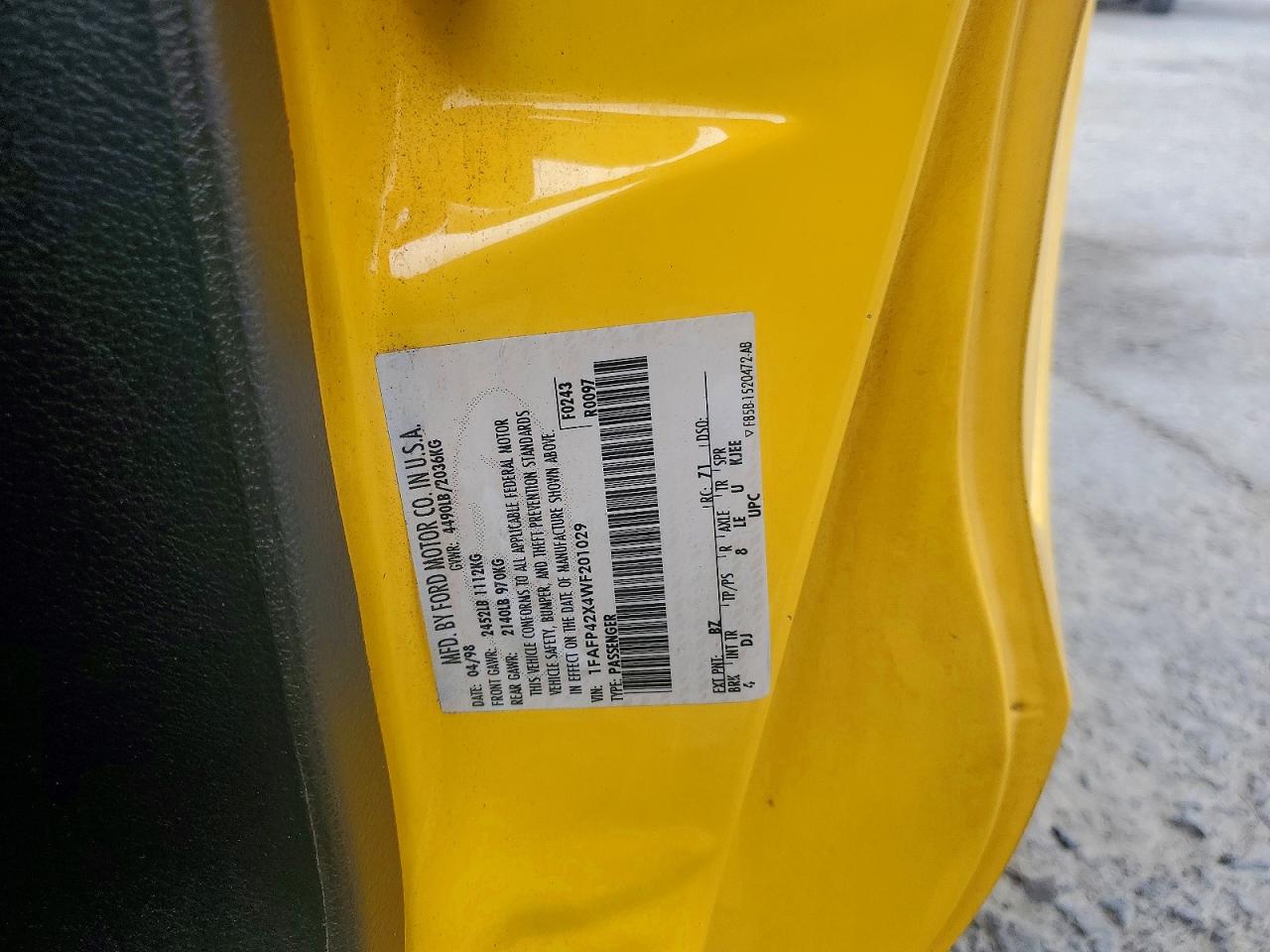 1998 Ford Mustang Gt Yellow vin: 1FAFP42X4WF201029