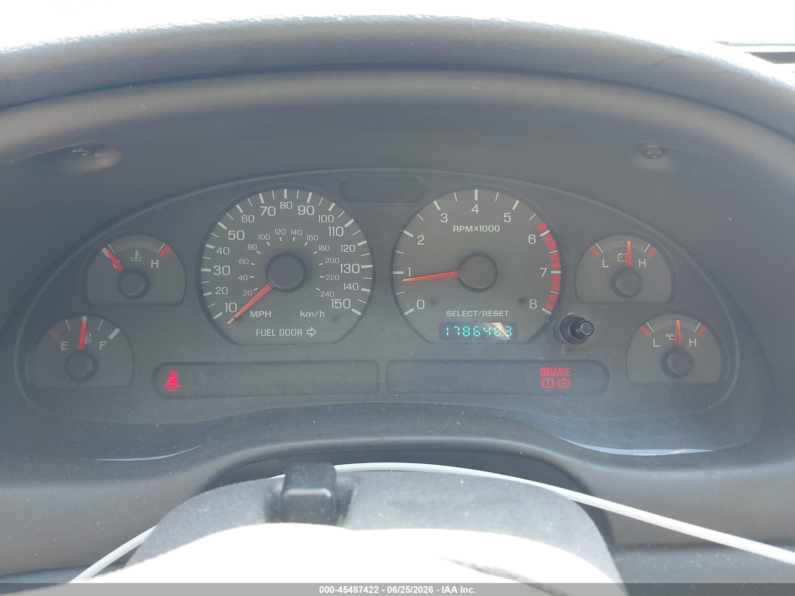 2000 Ford Mustang Gt Red vin: 1FAFP42X4YF298350