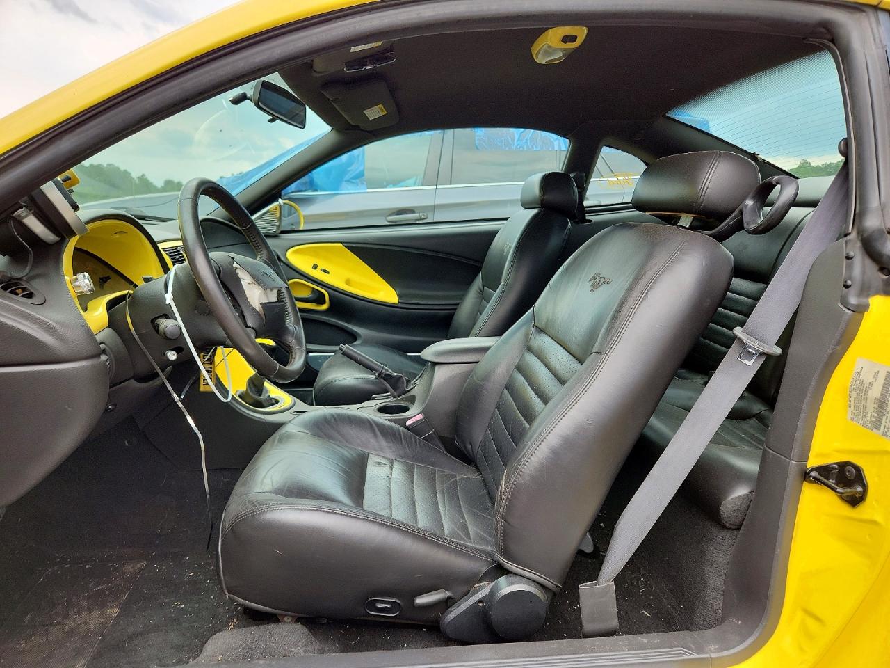 2002 Ford Mustang Gt Yellow vin: 1FAFP42X52F100852
