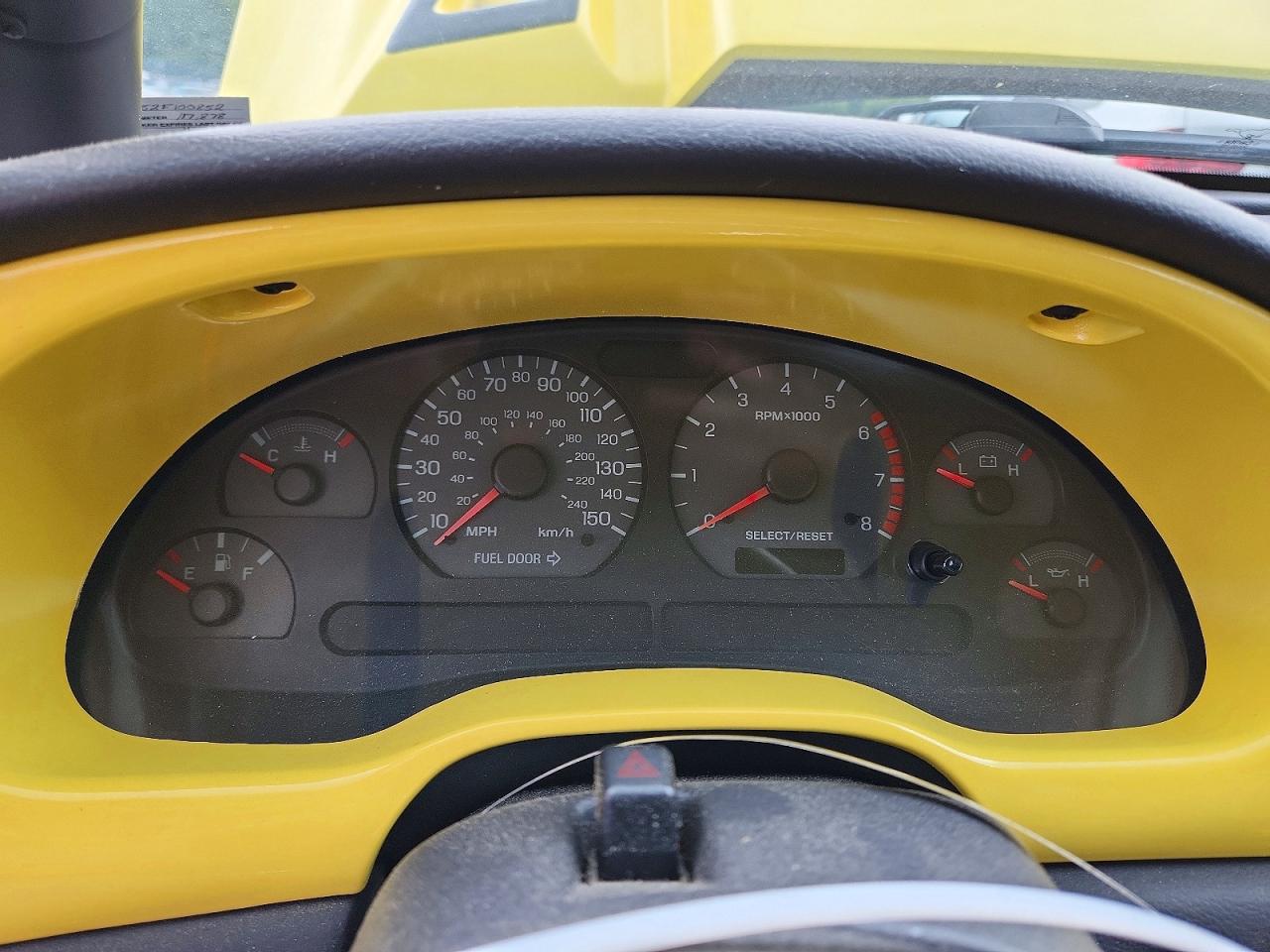 2002 Ford Mustang Gt Yellow vin: 1FAFP42X52F100852