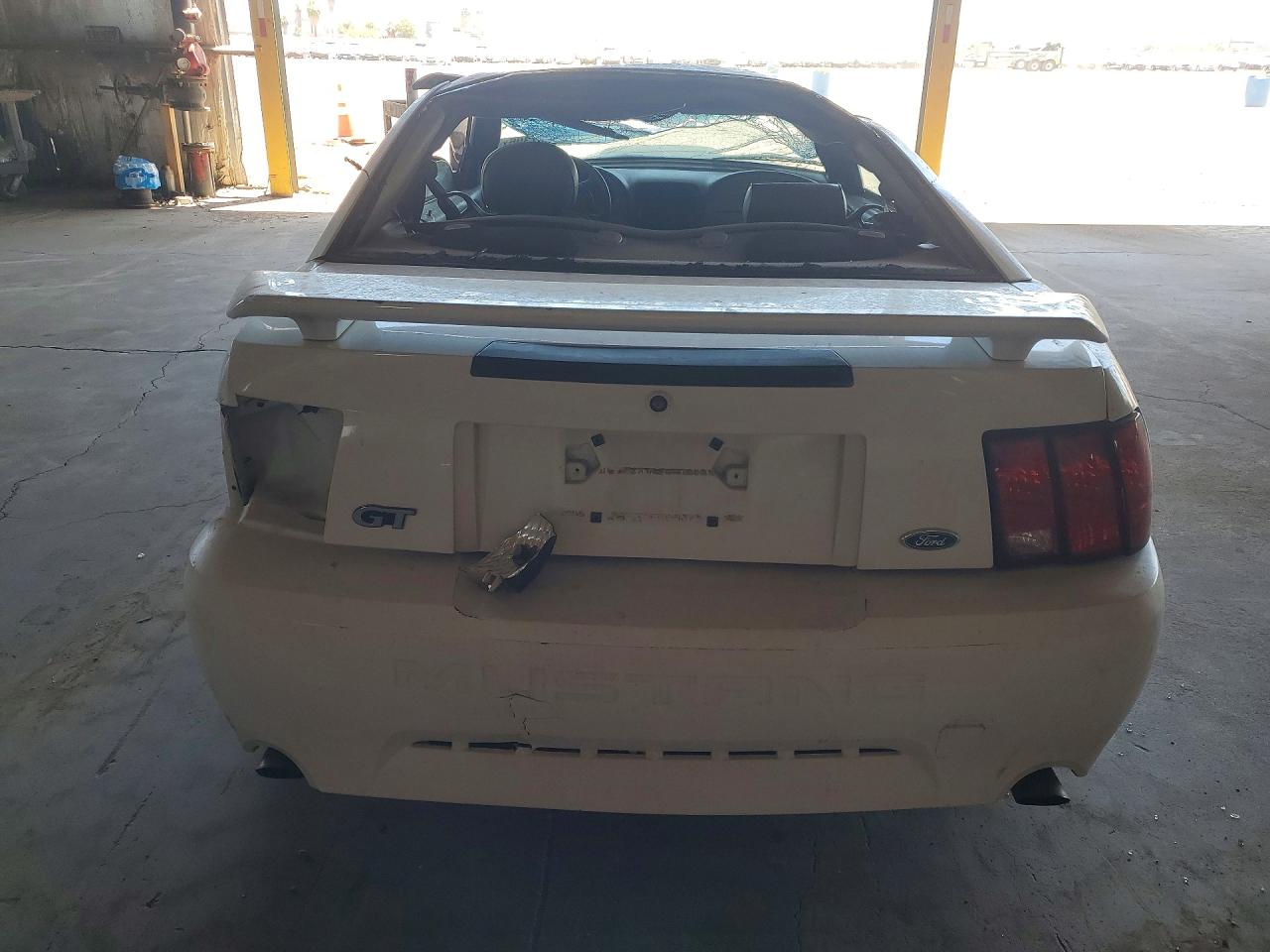 2003 Ford Mustang Gt White vin: 1FAFP42X53F347337