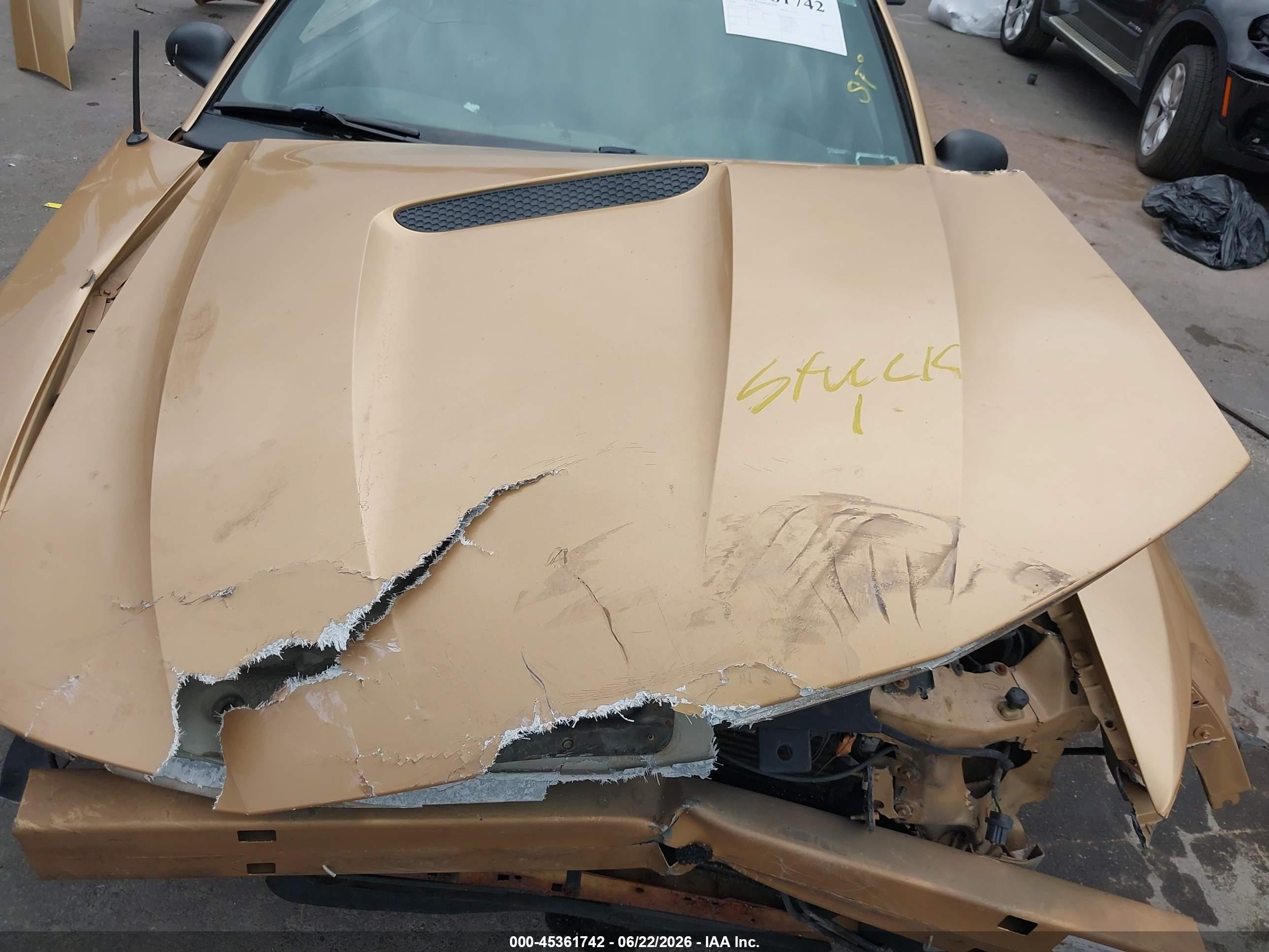 2000 Ford Mustang Gt Gold vin: 1FAFP42X5YF228419