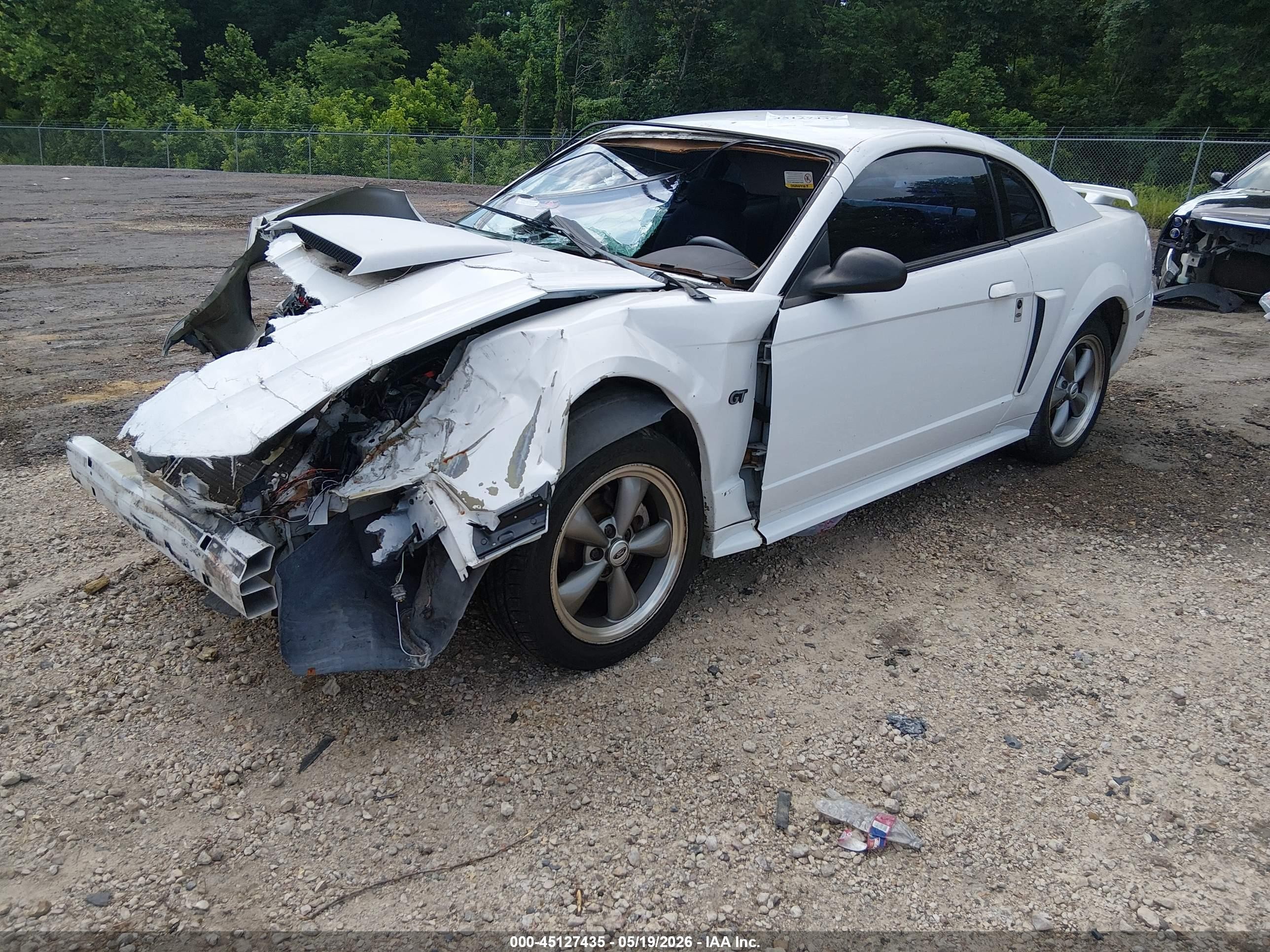 2001 Ford Mustang Gt White vin: 1FAFP42X71F133480