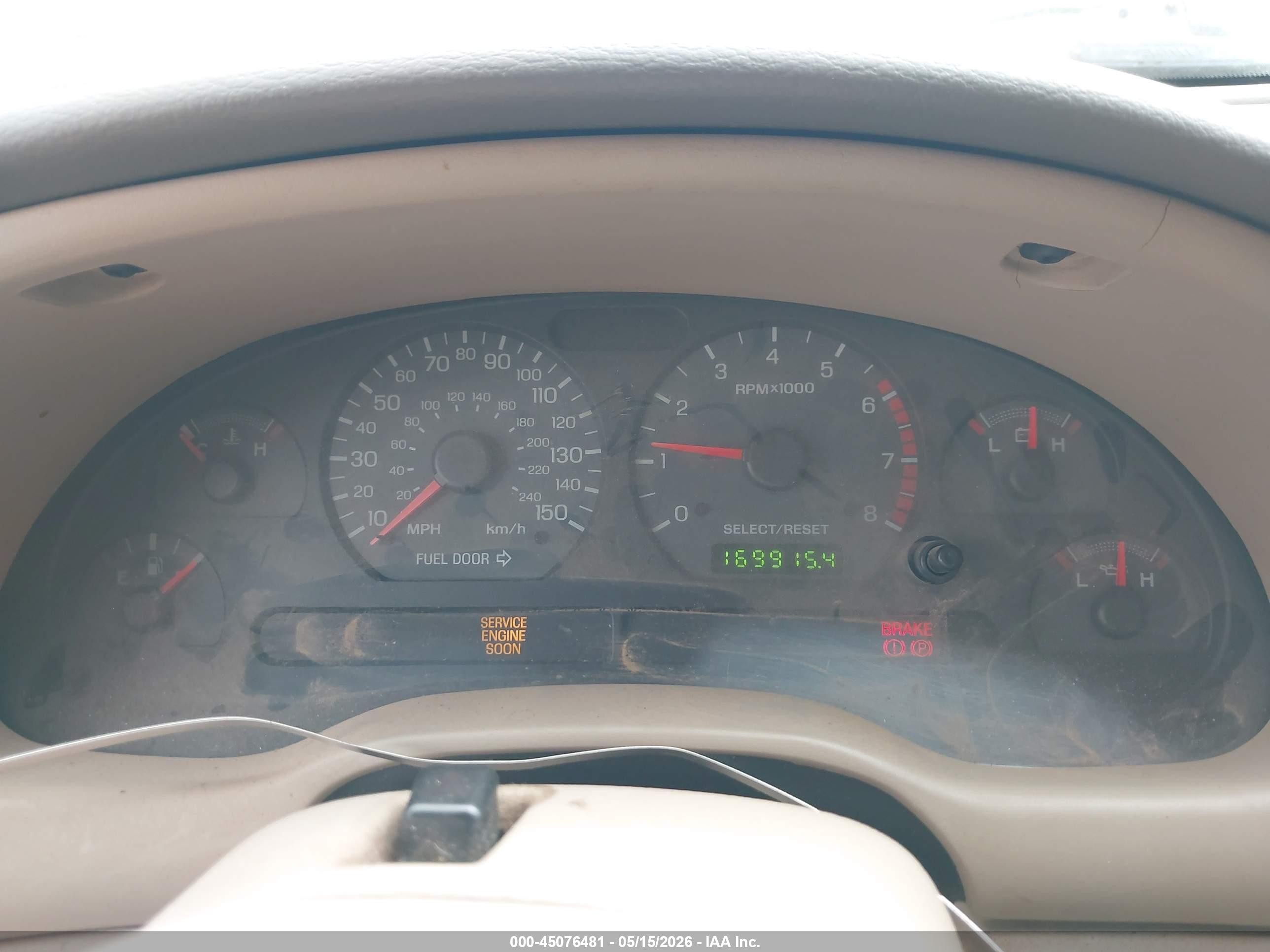 2004 Ford Mustang Gt Red vin: 1FAFP42X74F130373